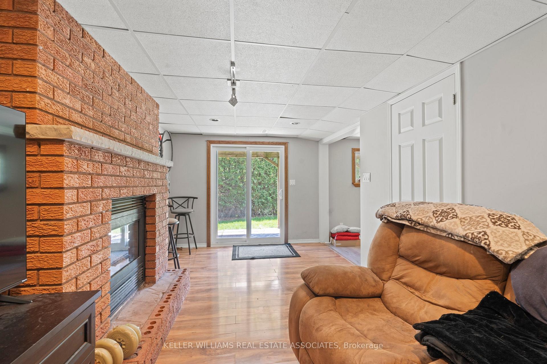 Photo 37 of 19 Soper Court, Clarington, Bowmanville — HOMEH