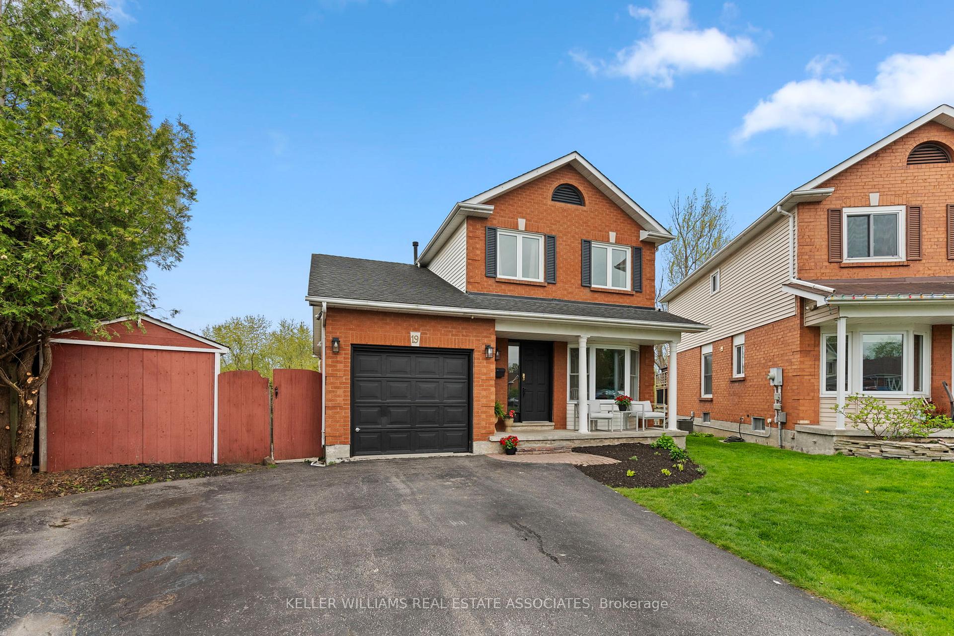 Photo 39 of 19 Soper Court, Clarington, Bowmanville — HOMEH
