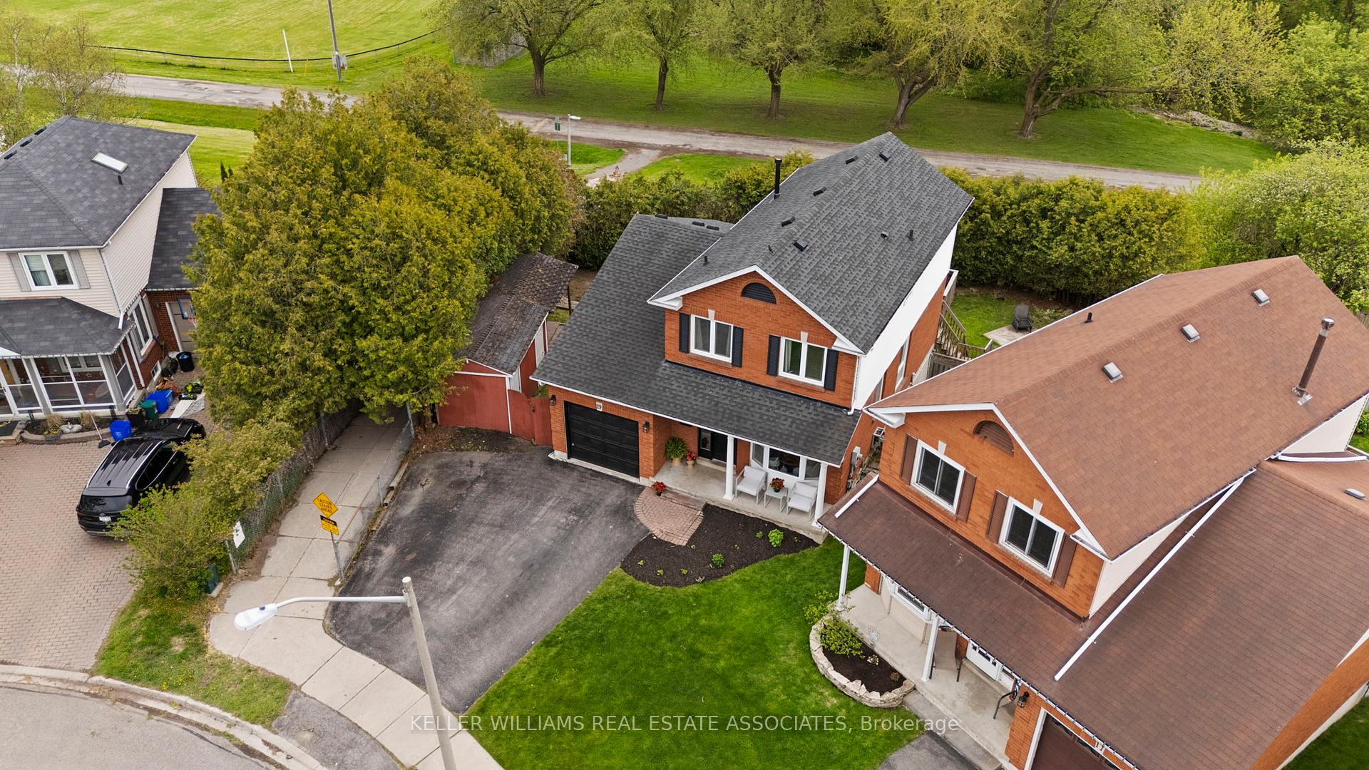 Photo 47 of 19 Soper Court, Clarington, Bowmanville — HOMEH