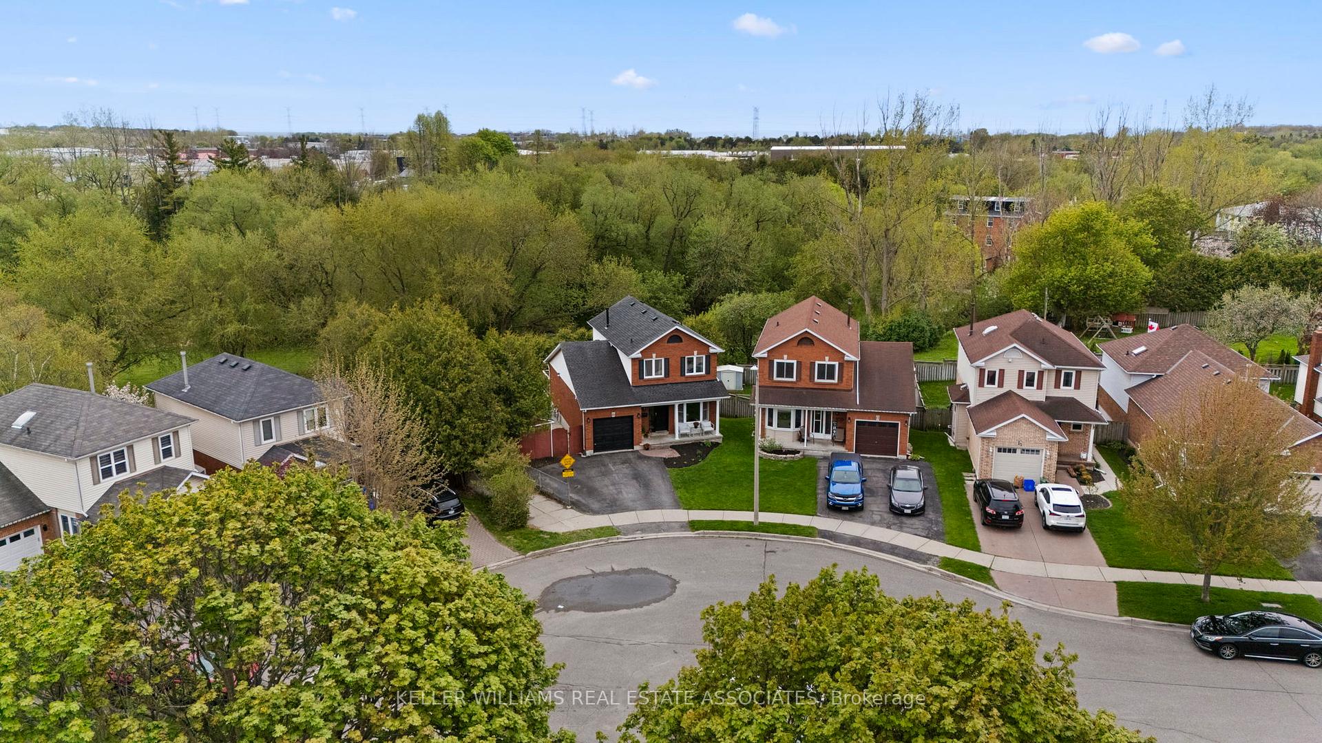 Photo 49 of 19 Soper Court, Clarington, Bowmanville — HOMEH