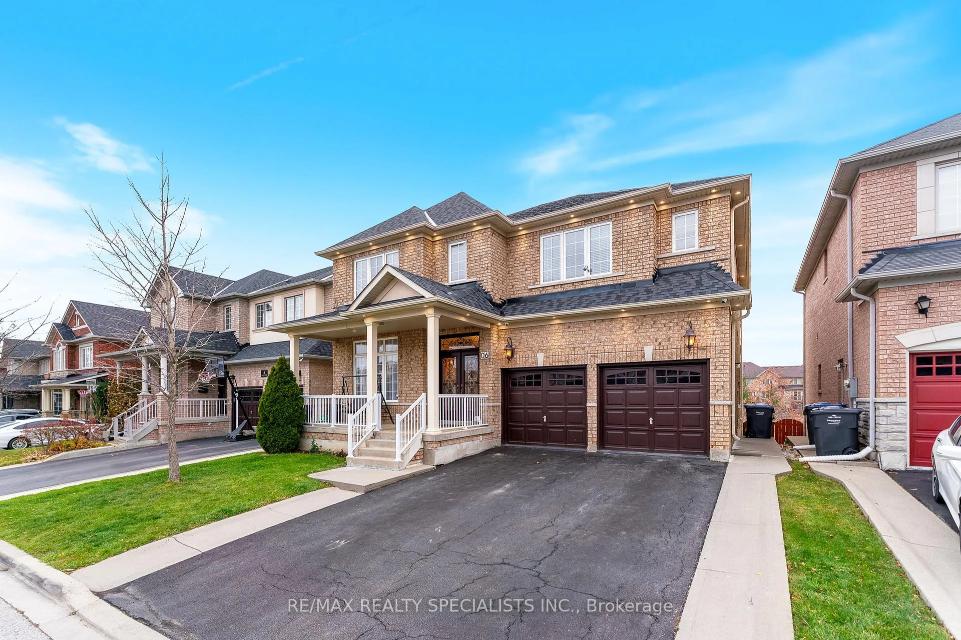 Photo 2 of 6 Niceview Drive, Brampton, Sandringham-Wellington — HOMEH