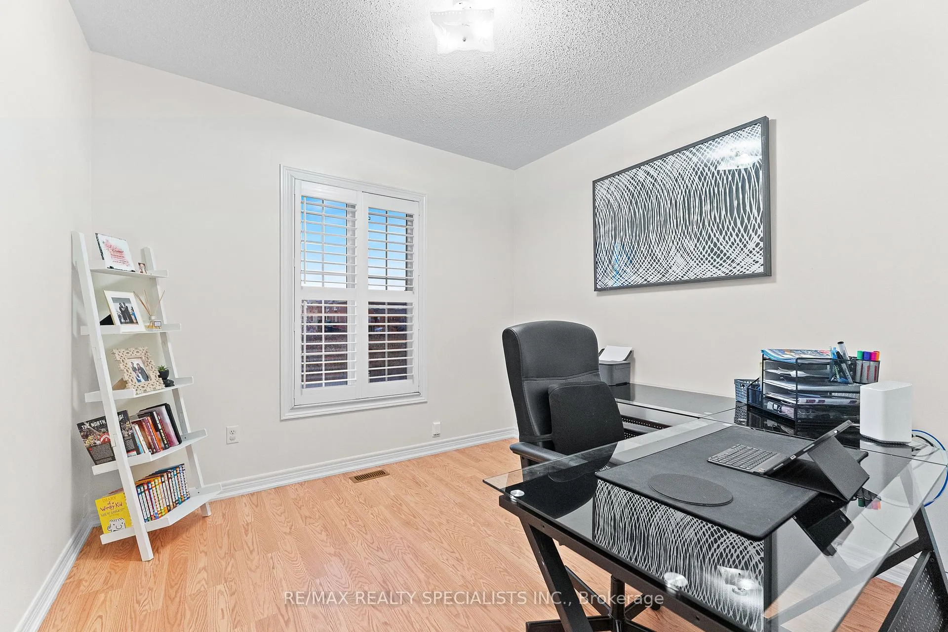 Photo 16 of 6 Niceview Drive, Brampton, Sandringham-Wellington — HOMEH