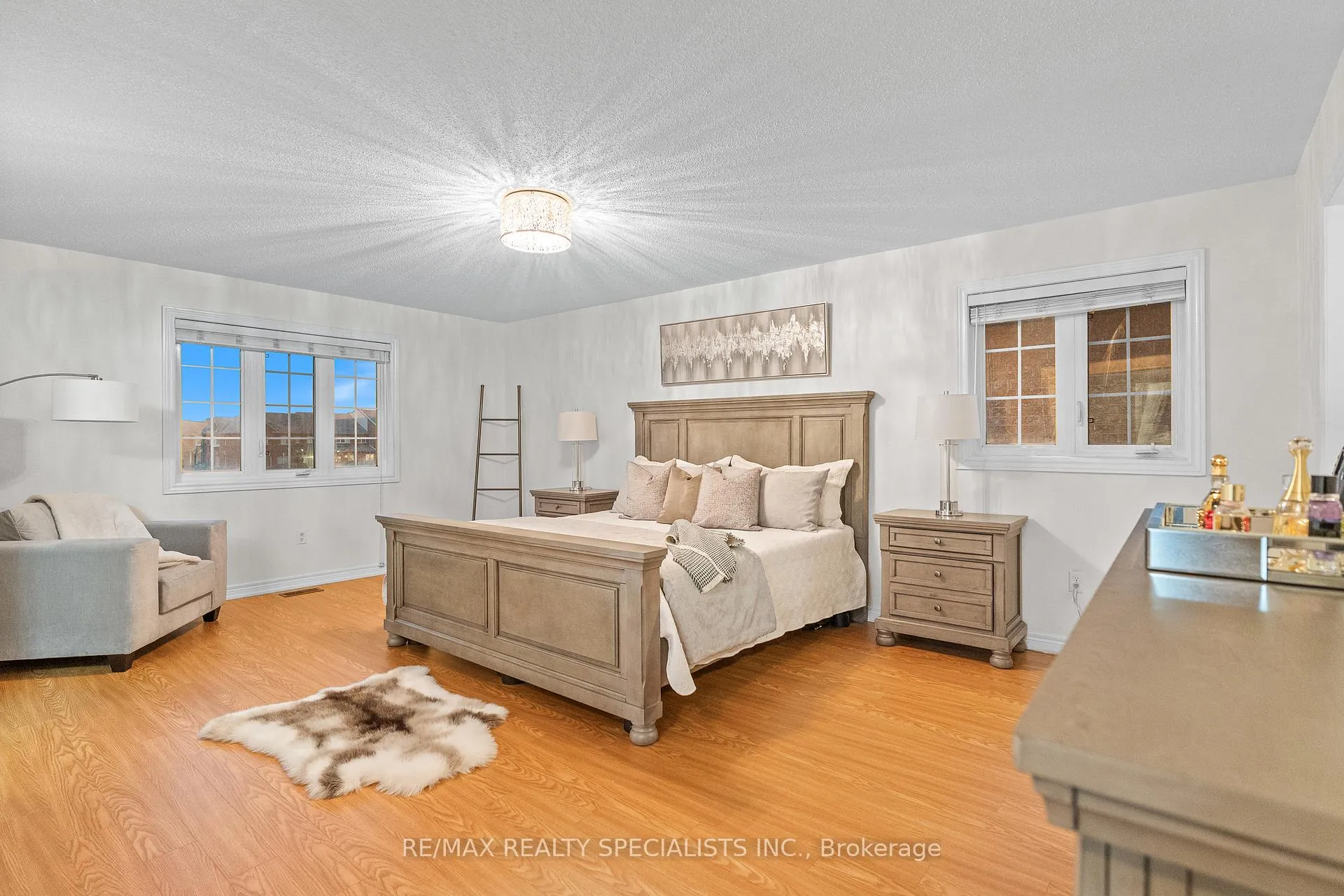 Photo 21 of 6 Niceview Drive, Brampton, Sandringham-Wellington — HOMEH