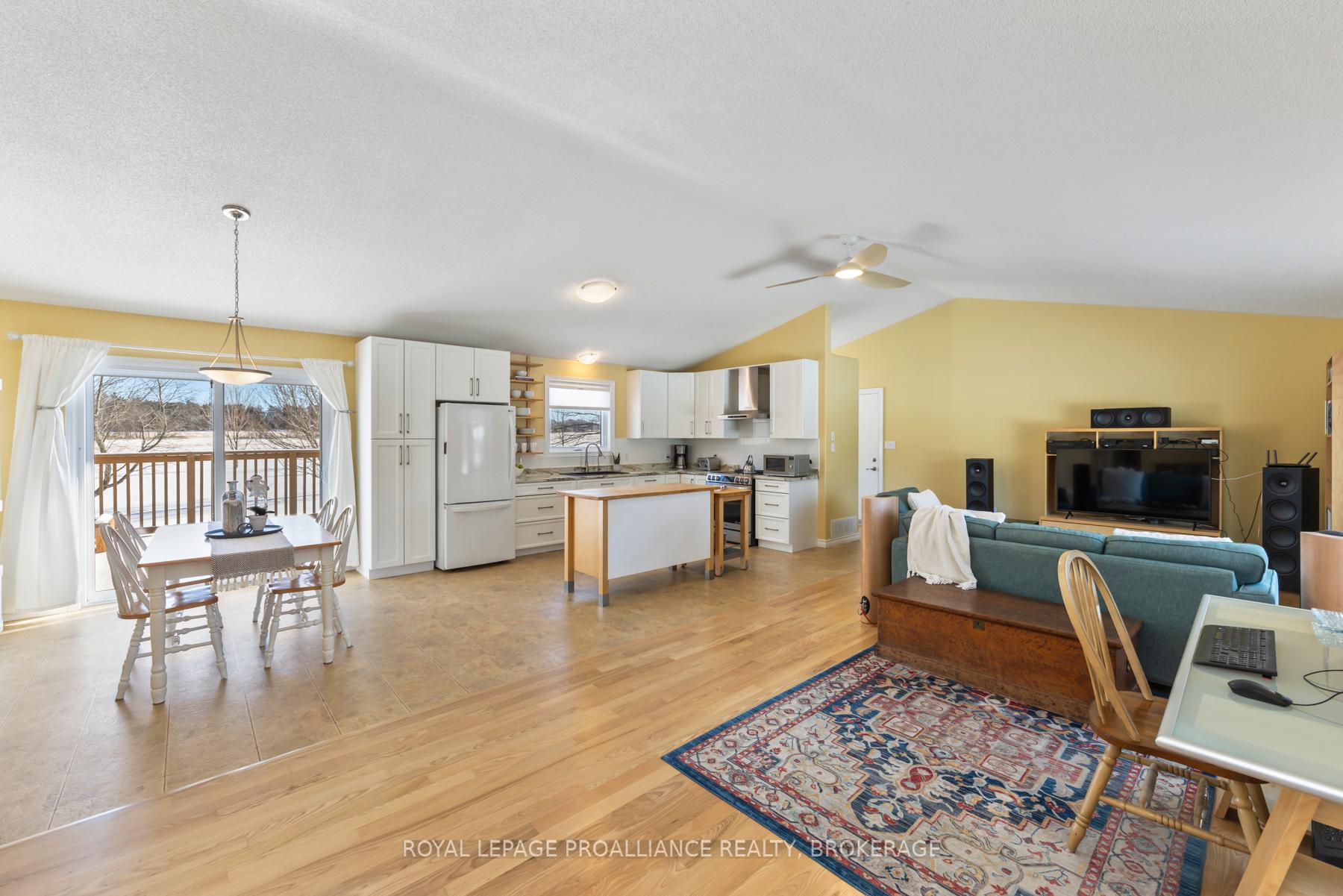 Photo 5 of 4214 Duff Road W, Frontenac, Frontenac South — HOMEH