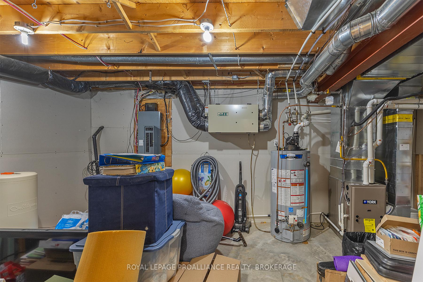 Photo 29 of 4214 Duff Road W, Frontenac, Frontenac South — HOMEH