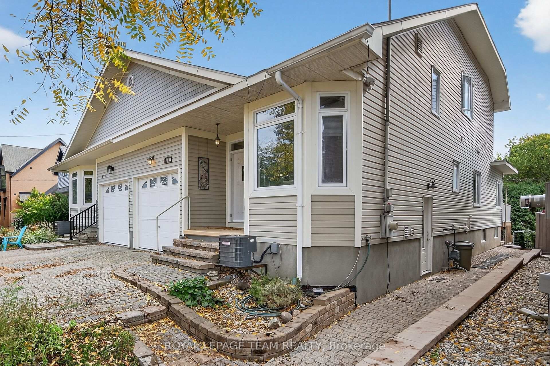 Photo 3 of 420 Avondale Avenue, Ottawa, McKellar/Highland — HOMEH