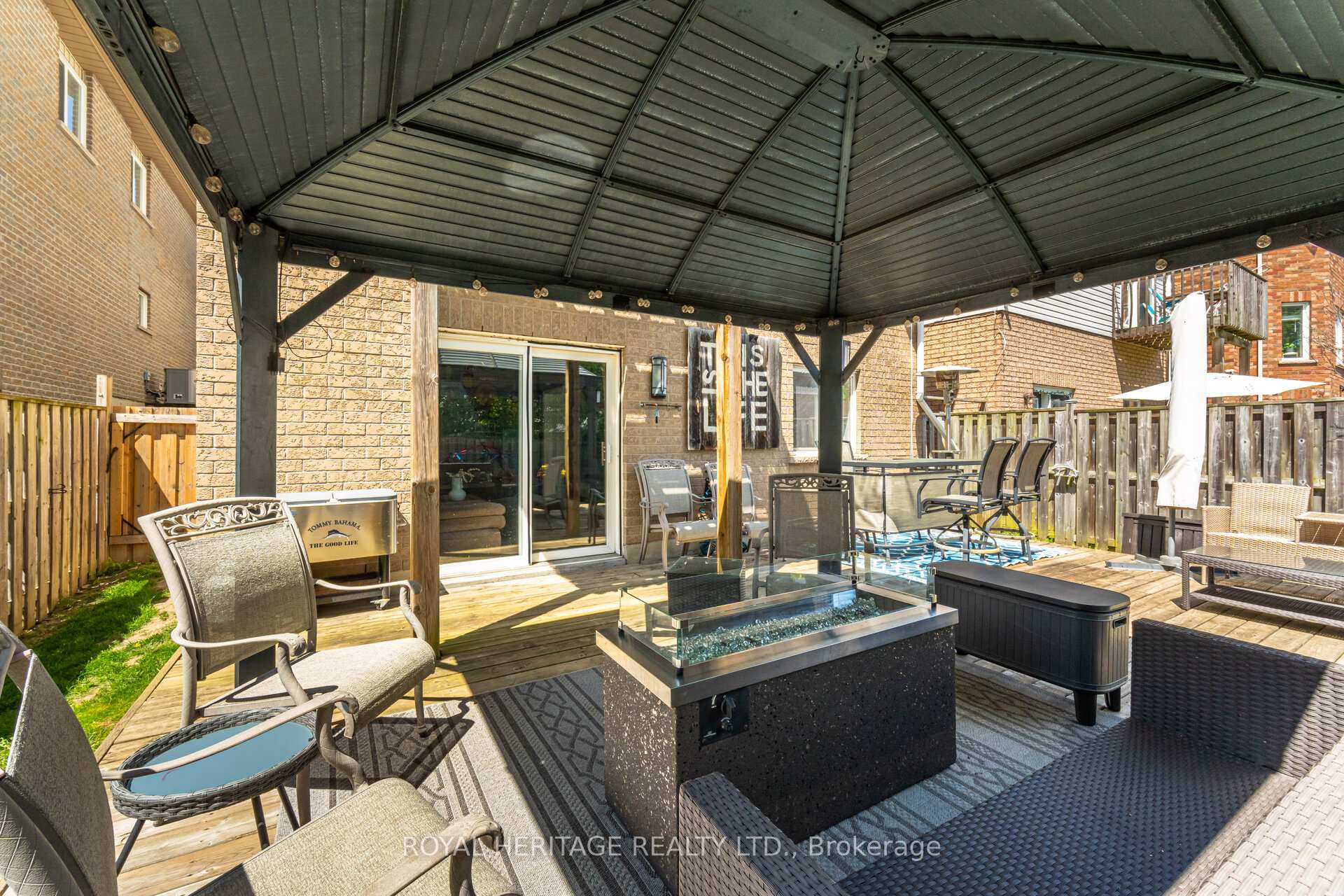Photo 27 of 39 Aylesworth Avenue, Clarington, Courtice — HOMEH