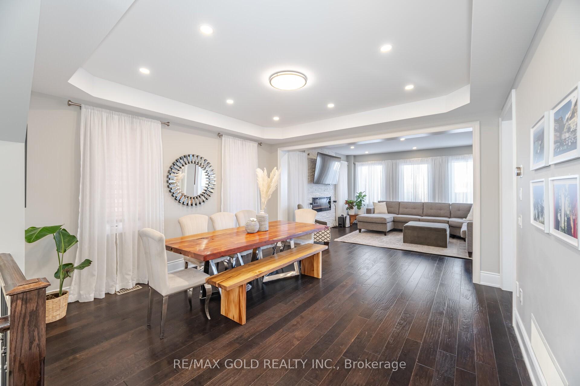 Photo 5 of 231 Bonnieglen Farm Boulevard, Caledon, Rural Caledon — HOMEH