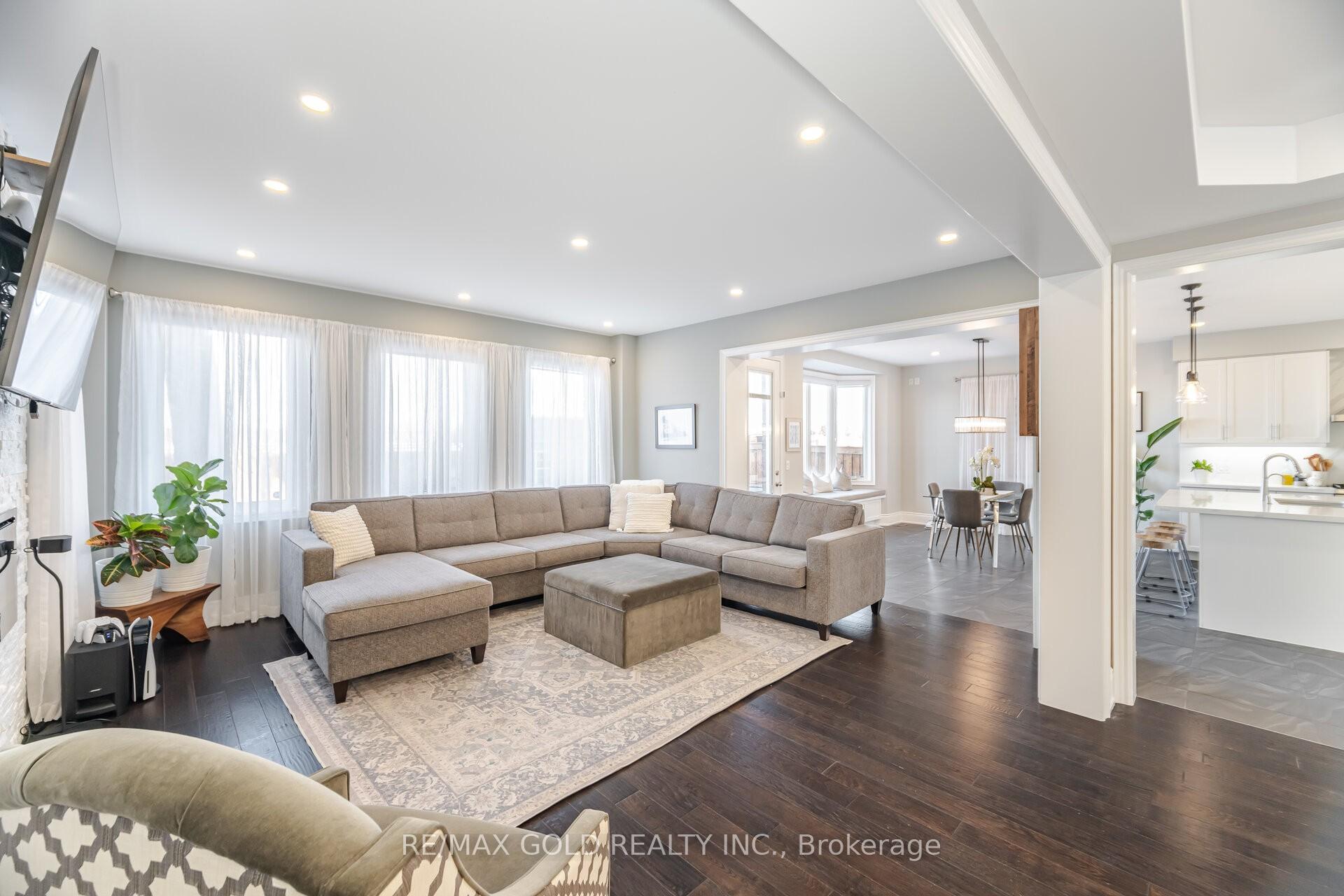 Photo 6 of 231 Bonnieglen Farm Boulevard, Caledon, Rural Caledon — HOMEH