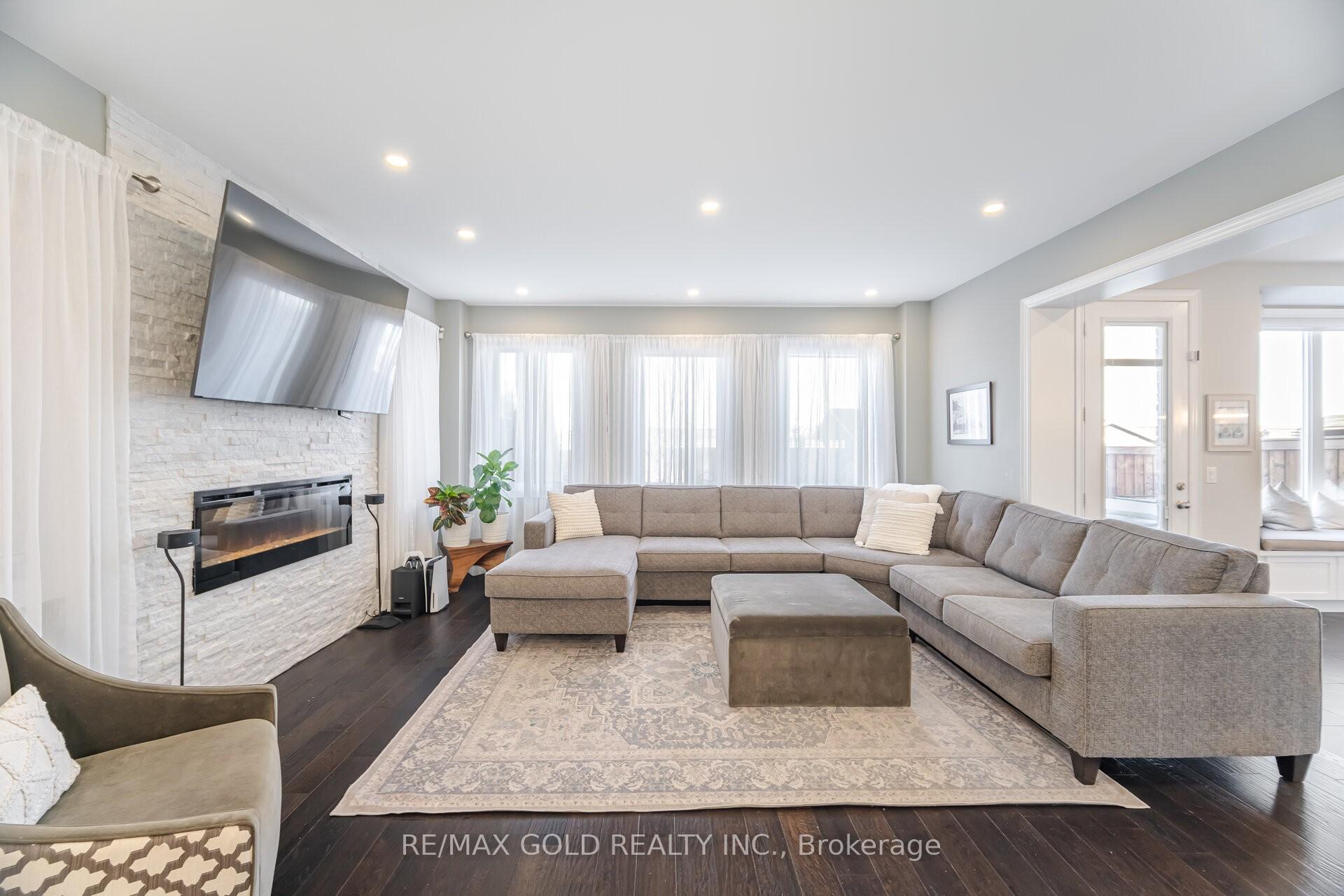 Photo 8 of 231 Bonnieglen Farm Boulevard, Caledon, Rural Caledon — HOMEH