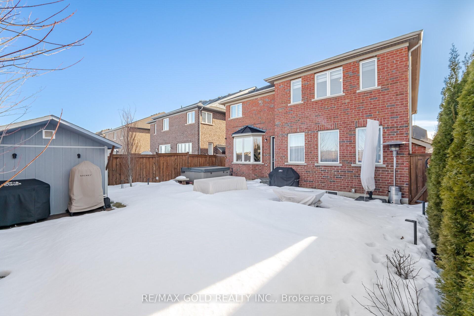 Photo 34 of 231 Bonnieglen Farm Boulevard, Caledon, Rural Caledon — HOMEH