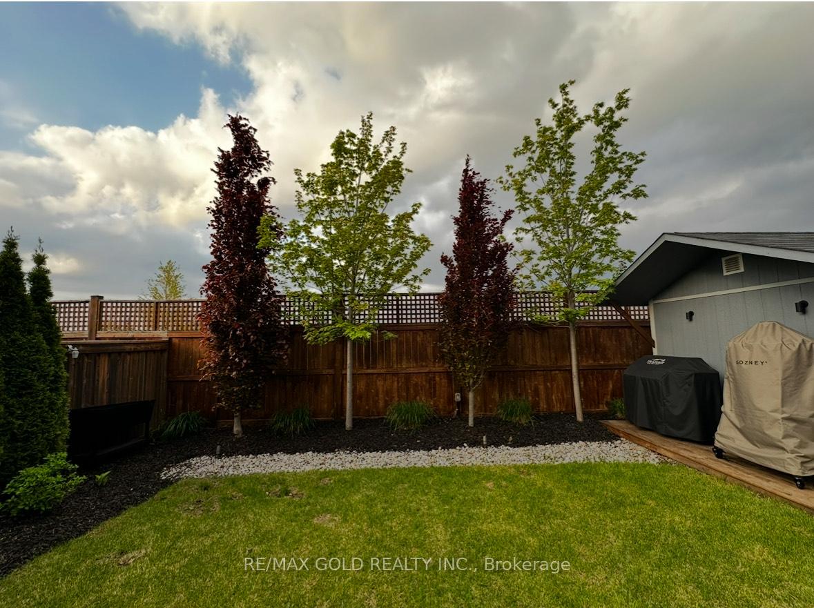 Photo 36 of 231 Bonnieglen Farm Boulevard, Caledon, Rural Caledon — HOMEH