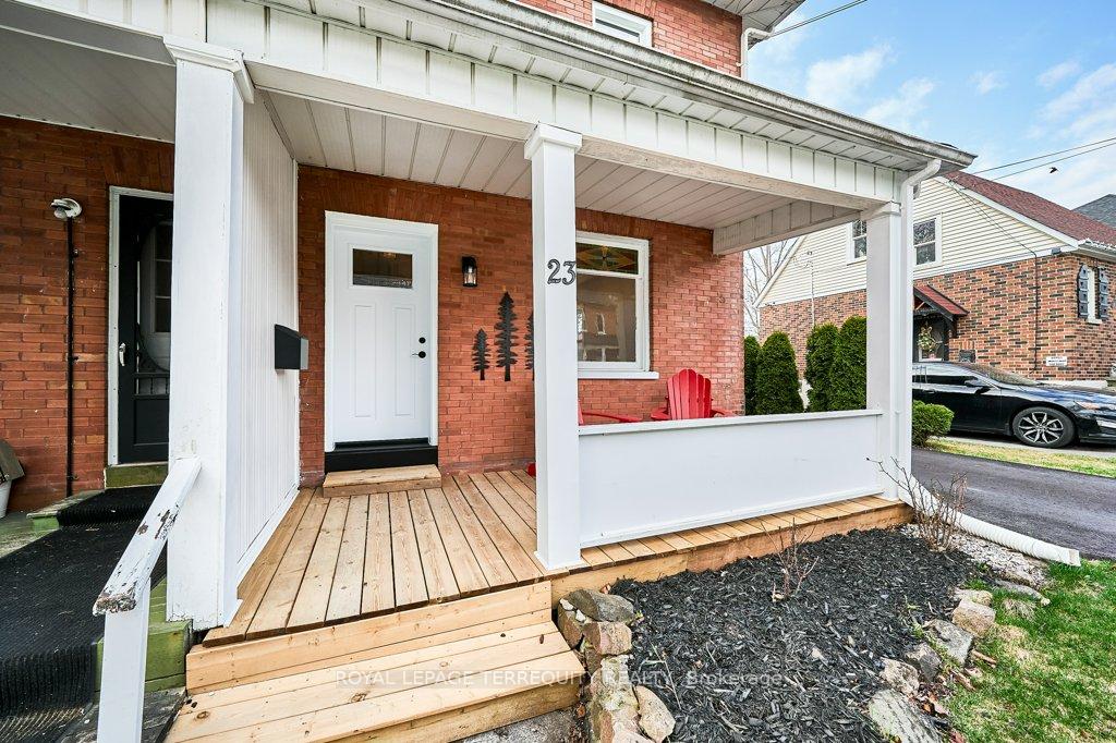 Photo 5 of 23 Carlisle Avenue, Clarington, Bowmanville — HOMEH