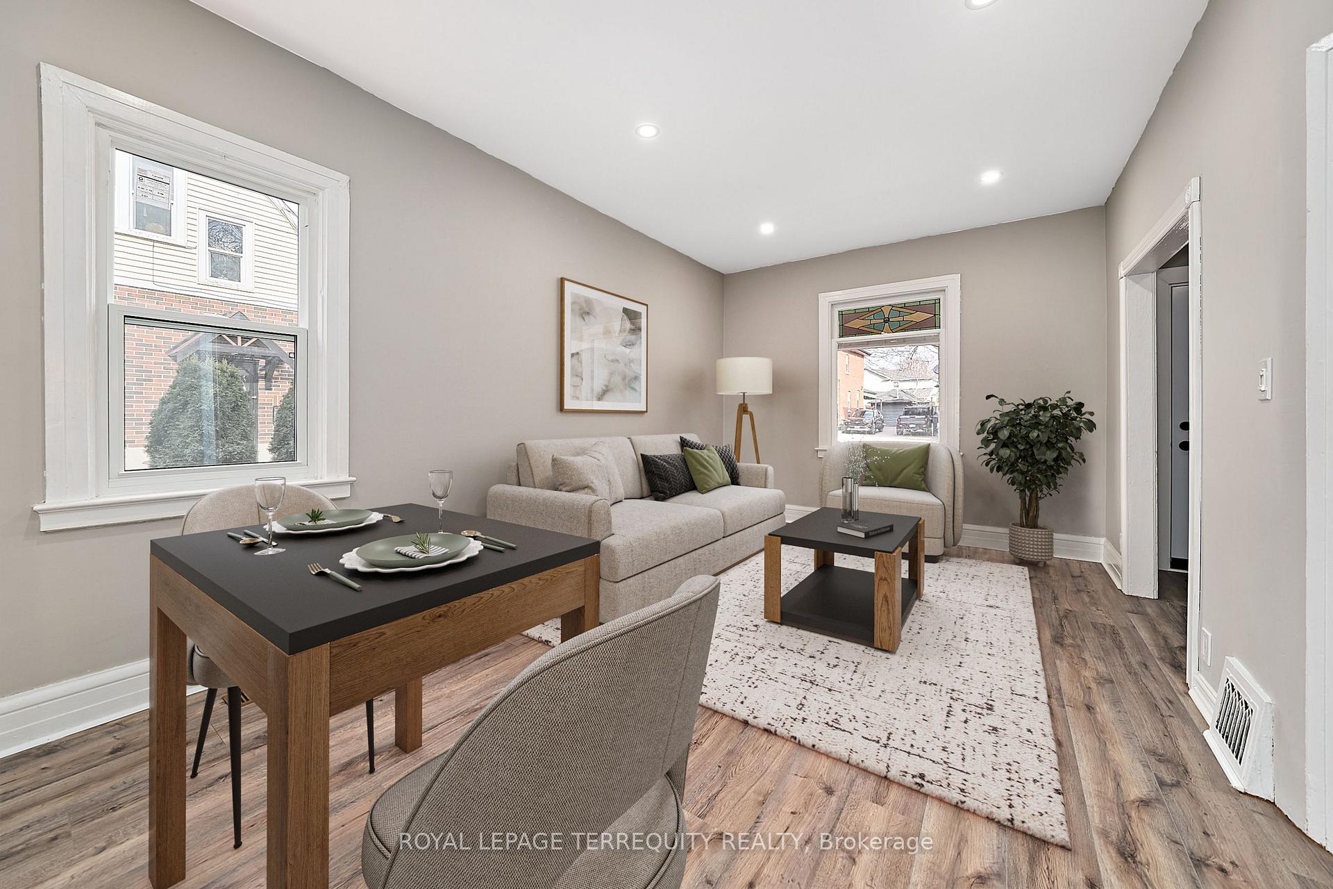 Photo 7 of 23 Carlisle Avenue, Clarington, Bowmanville — HOMEH