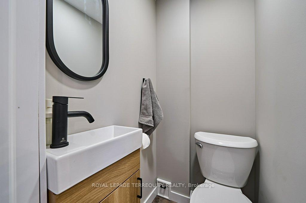 Photo 25 of 23 Carlisle Avenue, Clarington, Bowmanville — HOMEH