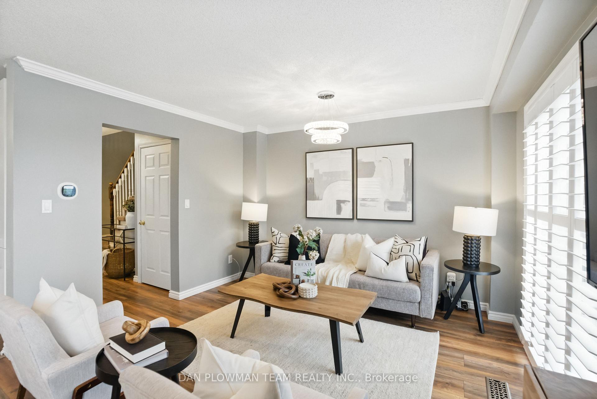 Photo 7 of 53 Champine Square, Clarington, Bowmanville — HOMEH
