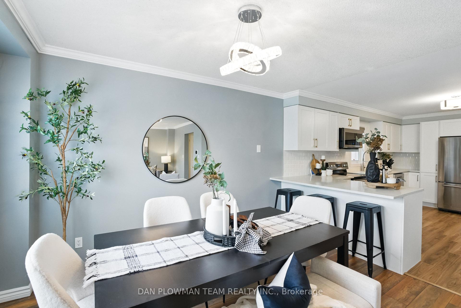 Photo 12 of 53 Champine Square, Clarington, Bowmanville — HOMEH