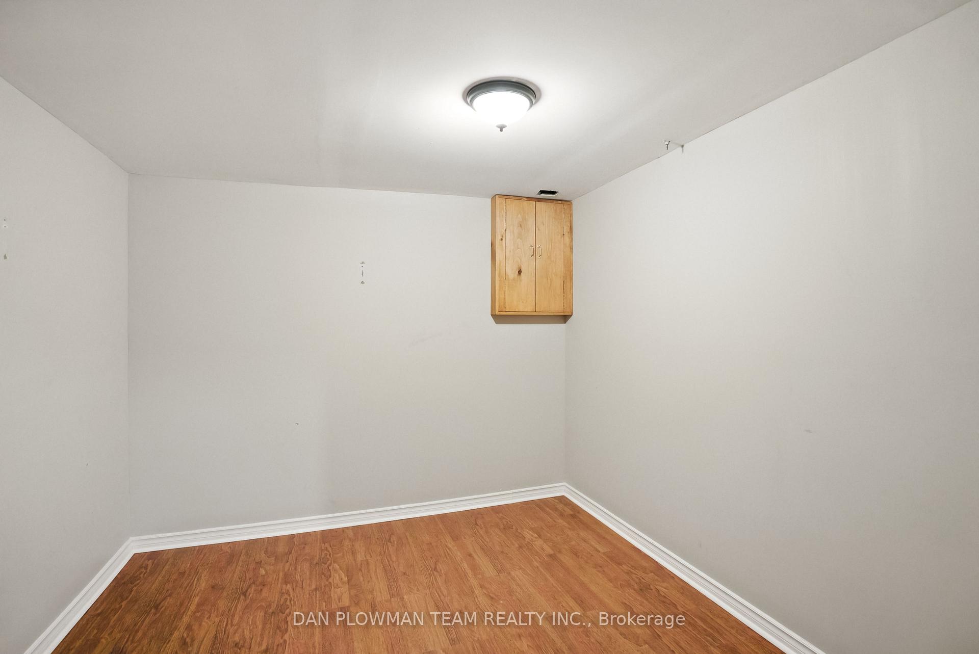 Photo 36 of 53 Champine Square, Clarington, Bowmanville — HOMEH