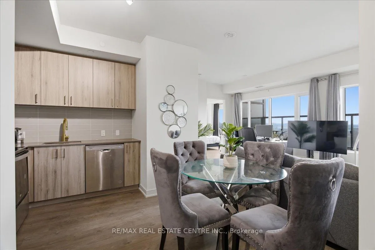 Photo 5 of Unit 503, 8010 Derry Rd W, Milton, Coates — HOMEH