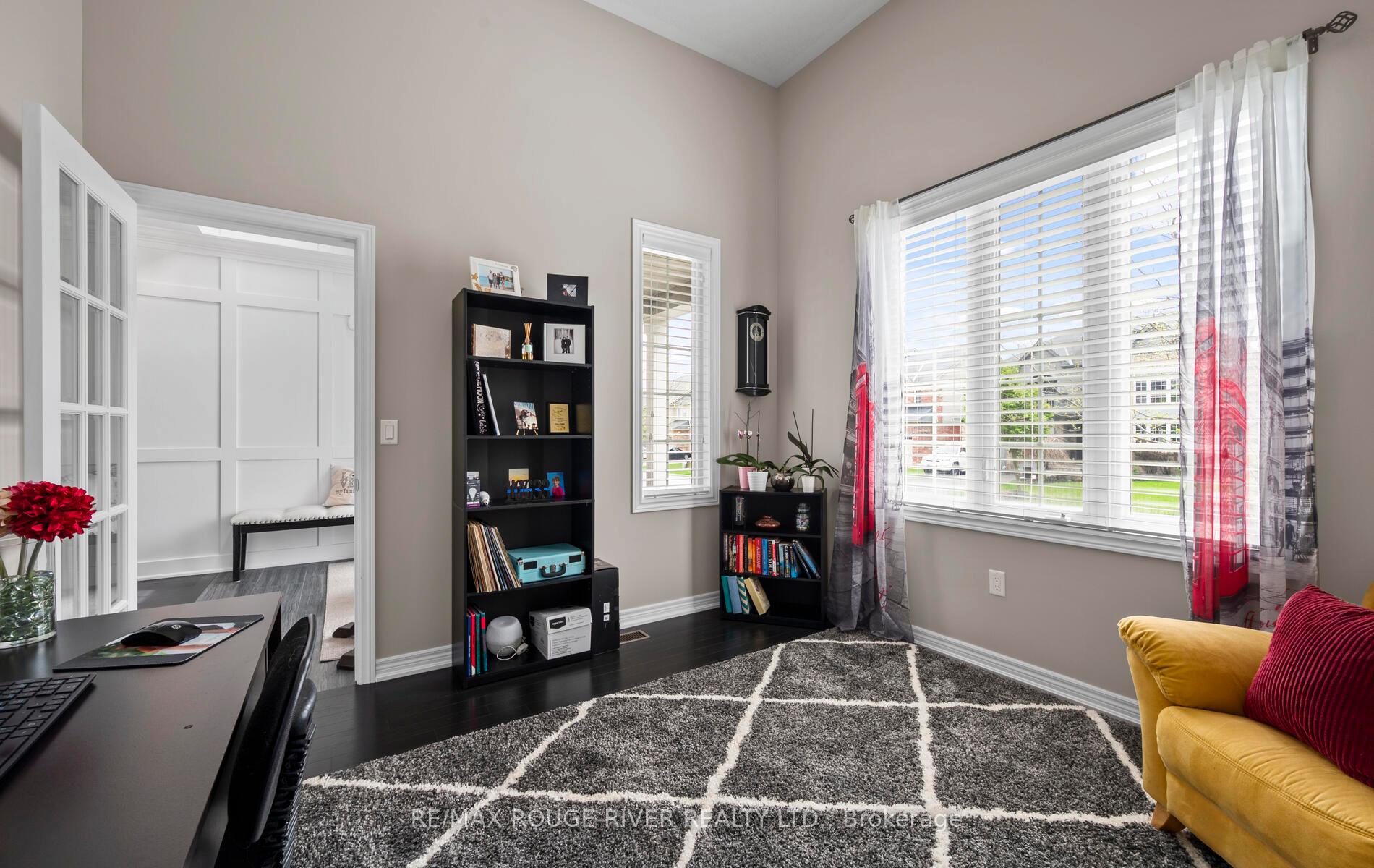 Photo 5 of 34 Colville Avenue, Clarington, Bowmanville — HOMEH
