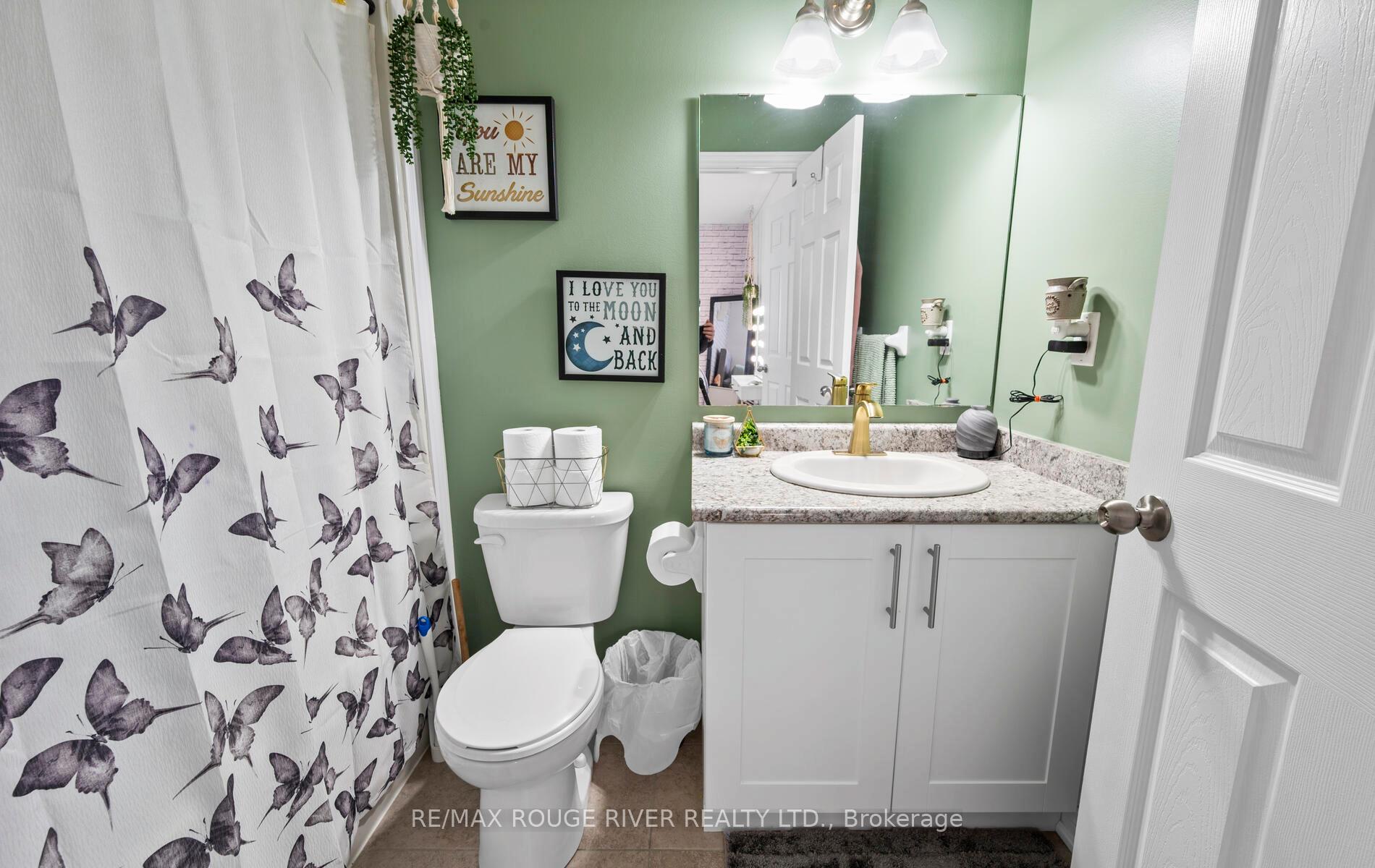 Photo 13 of 34 Colville Avenue, Clarington, Bowmanville — HOMEH