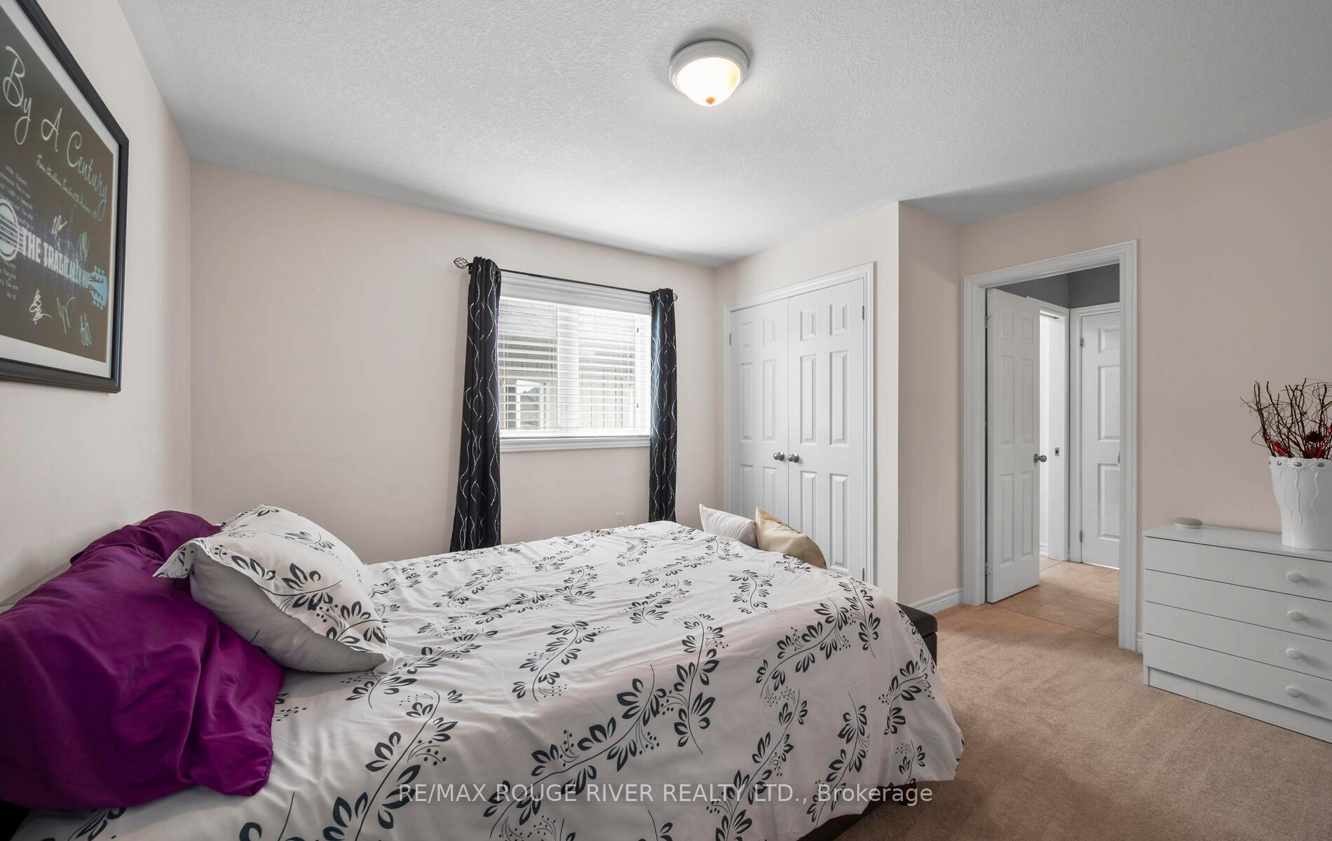 Photo 18 of 34 Colville Avenue, Clarington, Bowmanville — HOMEH