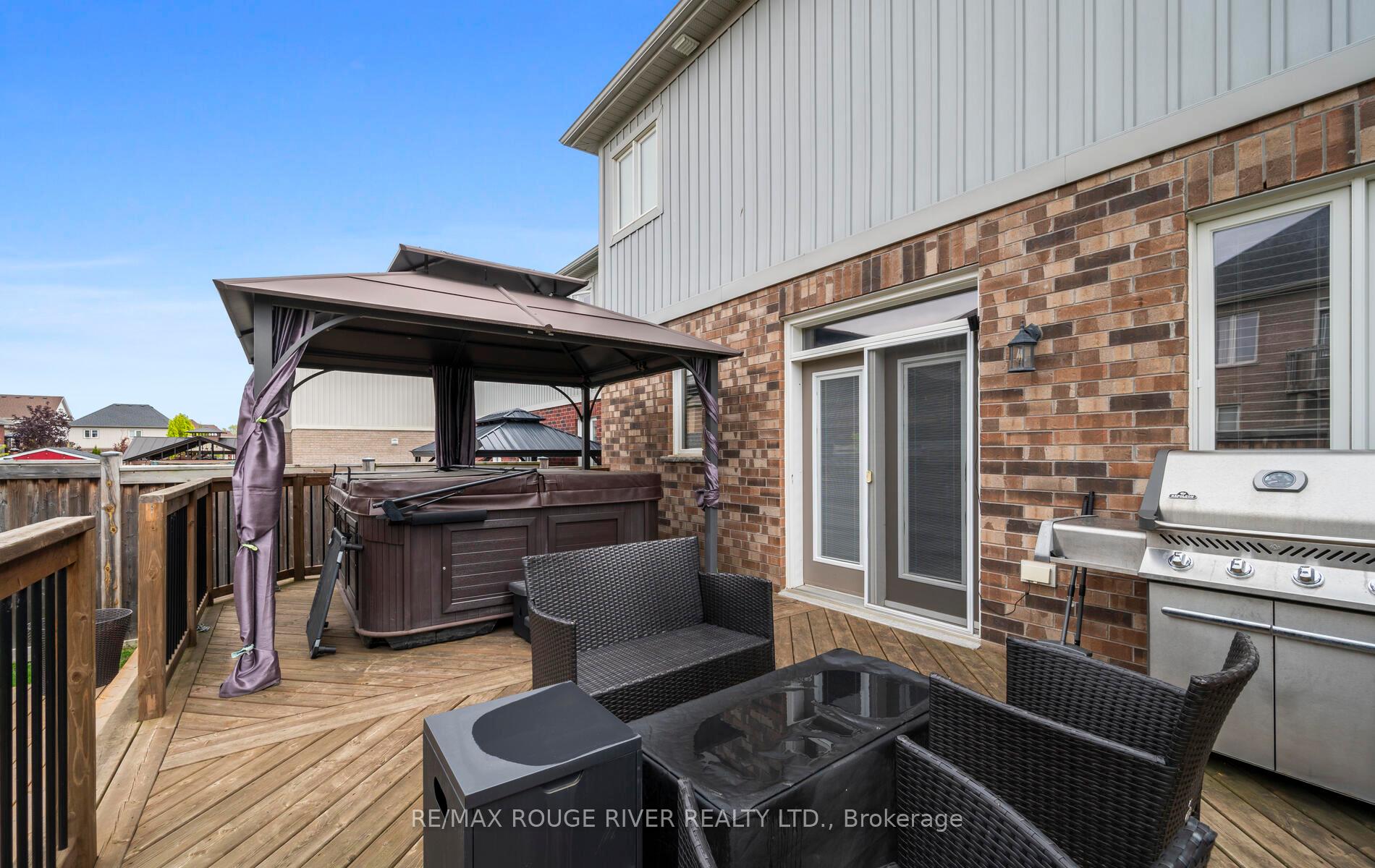 Photo 21 of 34 Colville Avenue, Clarington, Bowmanville — HOMEH