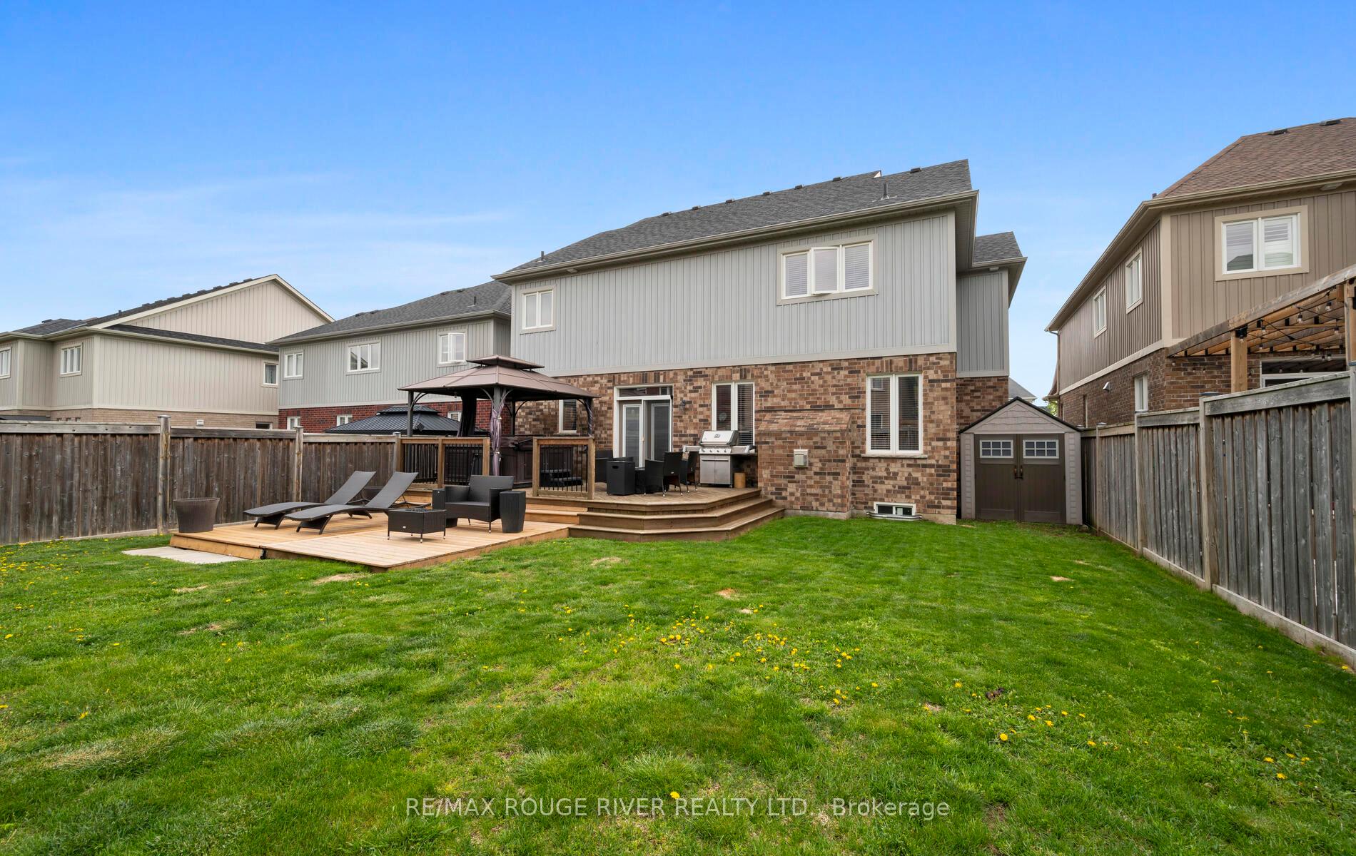 Photo 24 of 34 Colville Avenue, Clarington, Bowmanville — HOMEH