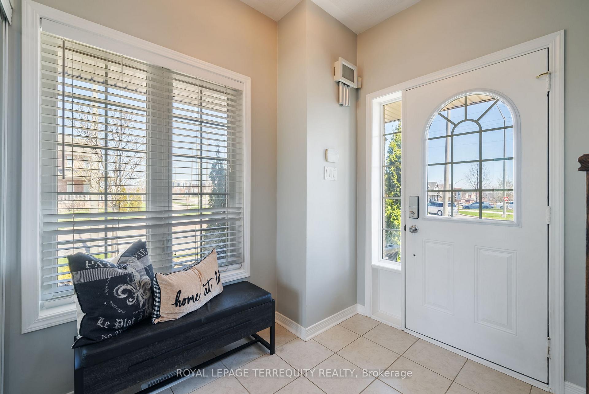 Photo 8 of 91 Remmington Street, Clarington, Bowmanville — HOMEH