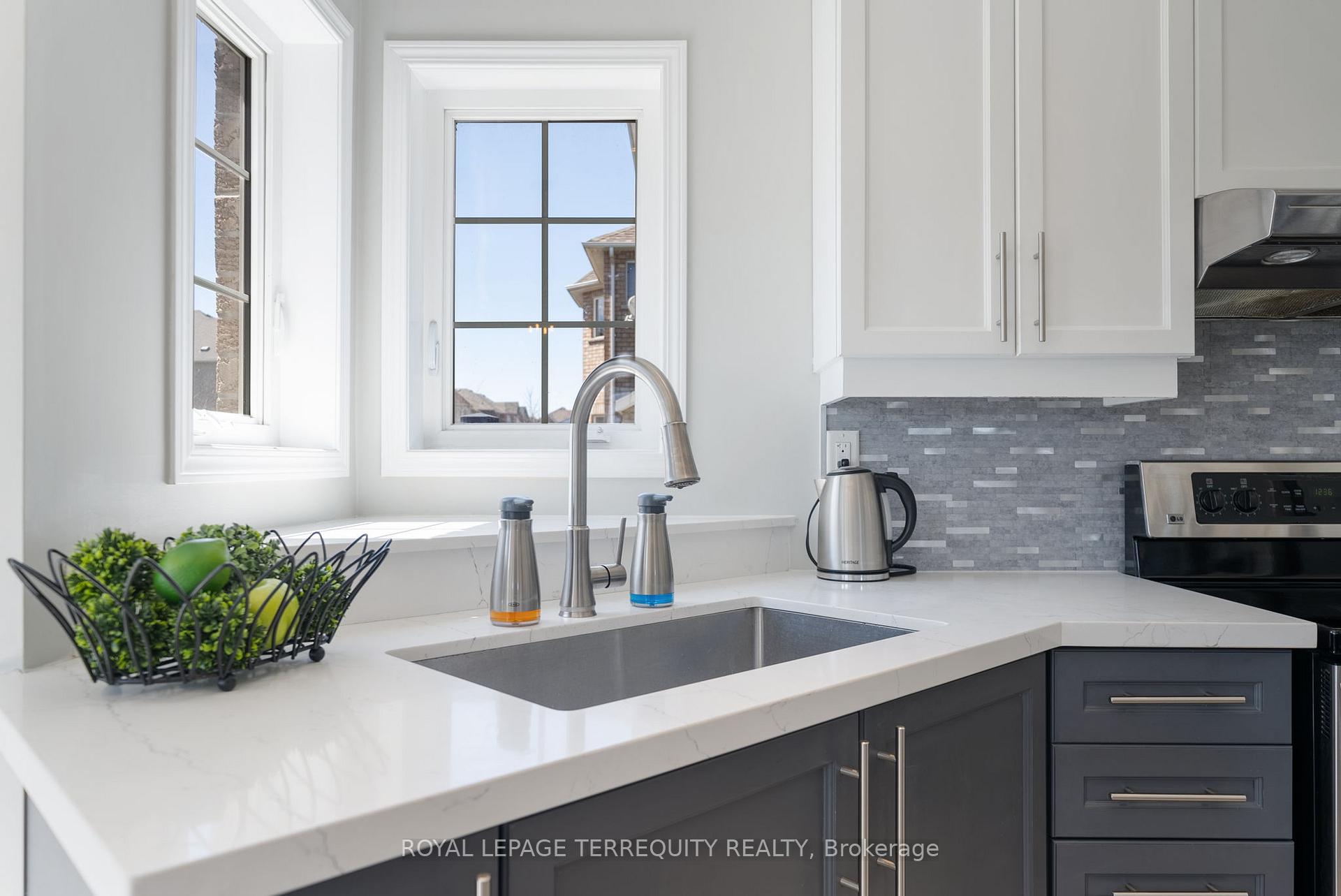 Photo 16 of 91 Remmington Street, Clarington, Bowmanville — HOMEH