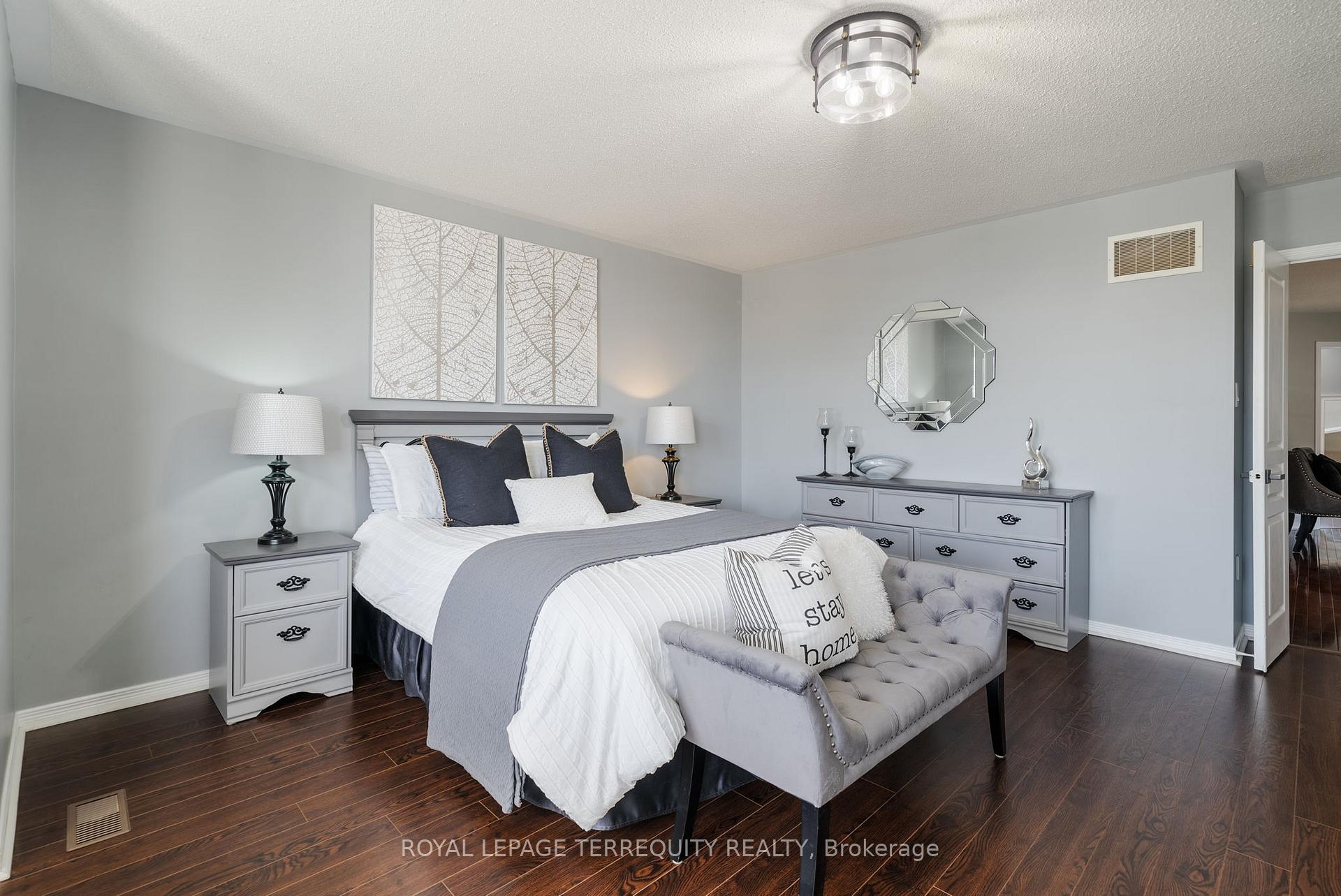 Photo 29 of 91 Remmington Street, Clarington, Bowmanville — HOMEH