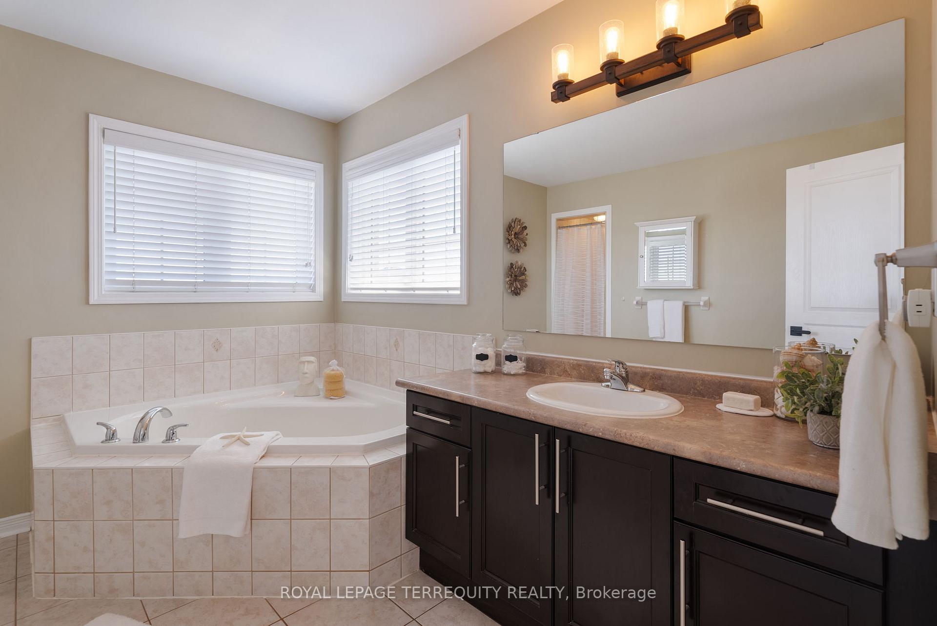 Photo 30 of 91 Remmington Street, Clarington, Bowmanville — HOMEH