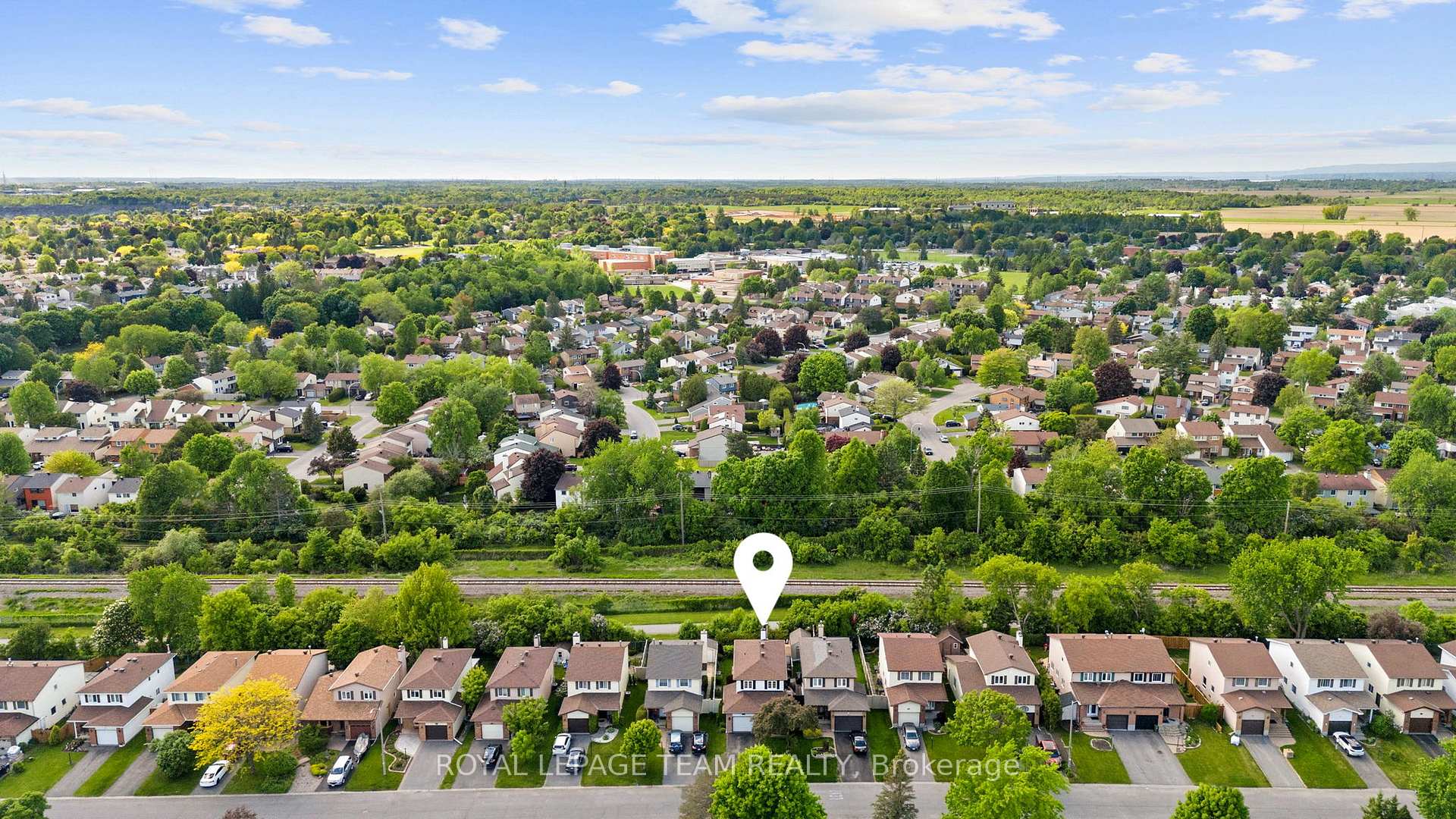 Photo 39 of 23 Glacier Street, Ottawa, Barrhaven - On the Green — HOMEH