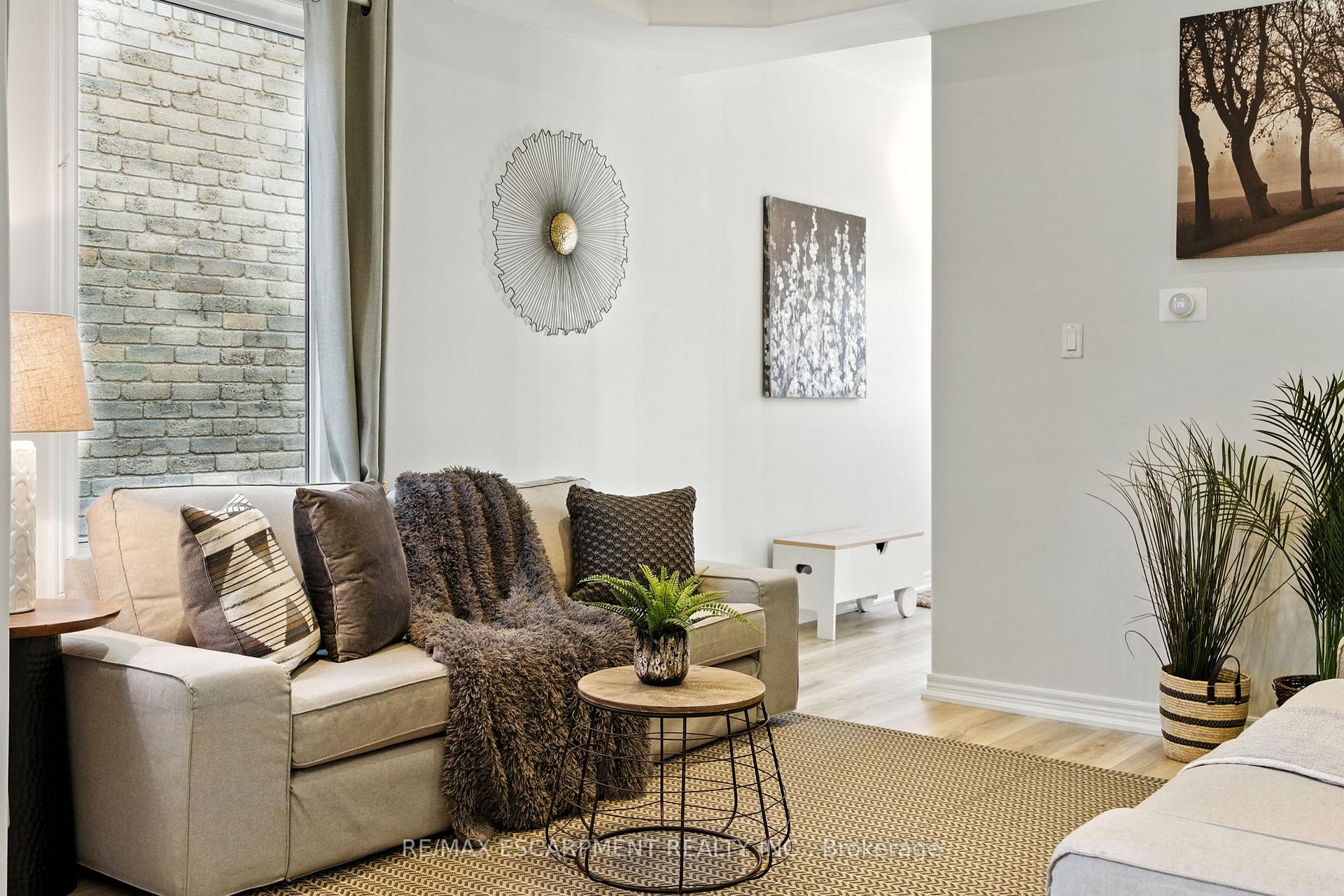 Photo 9 of 78 Oak Avenue, Hamilton, Landsdale — HOMEH