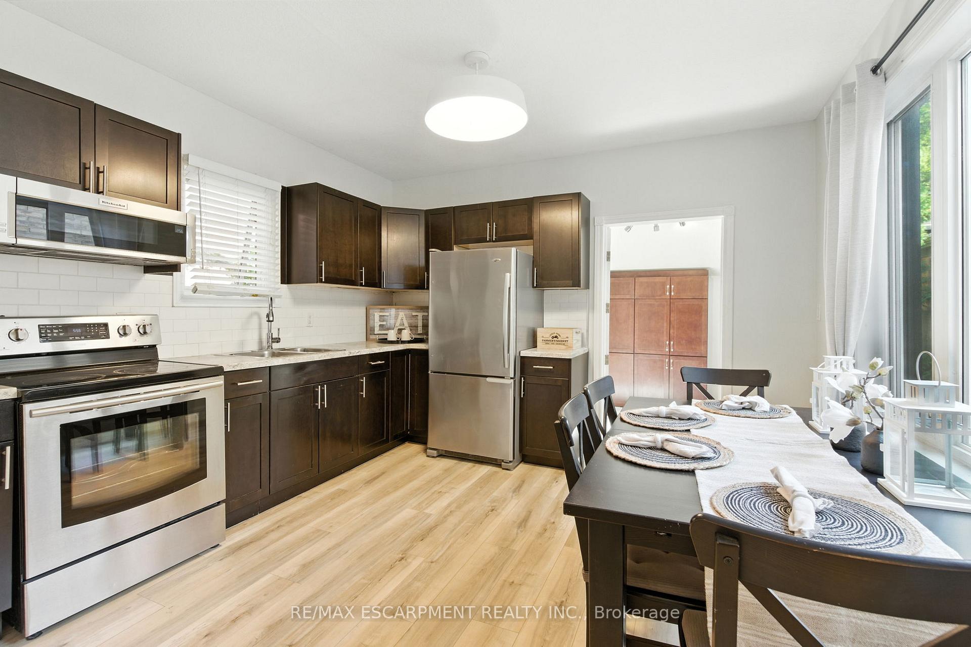 Photo 11 of 78 Oak Avenue, Hamilton, Landsdale — HOMEH