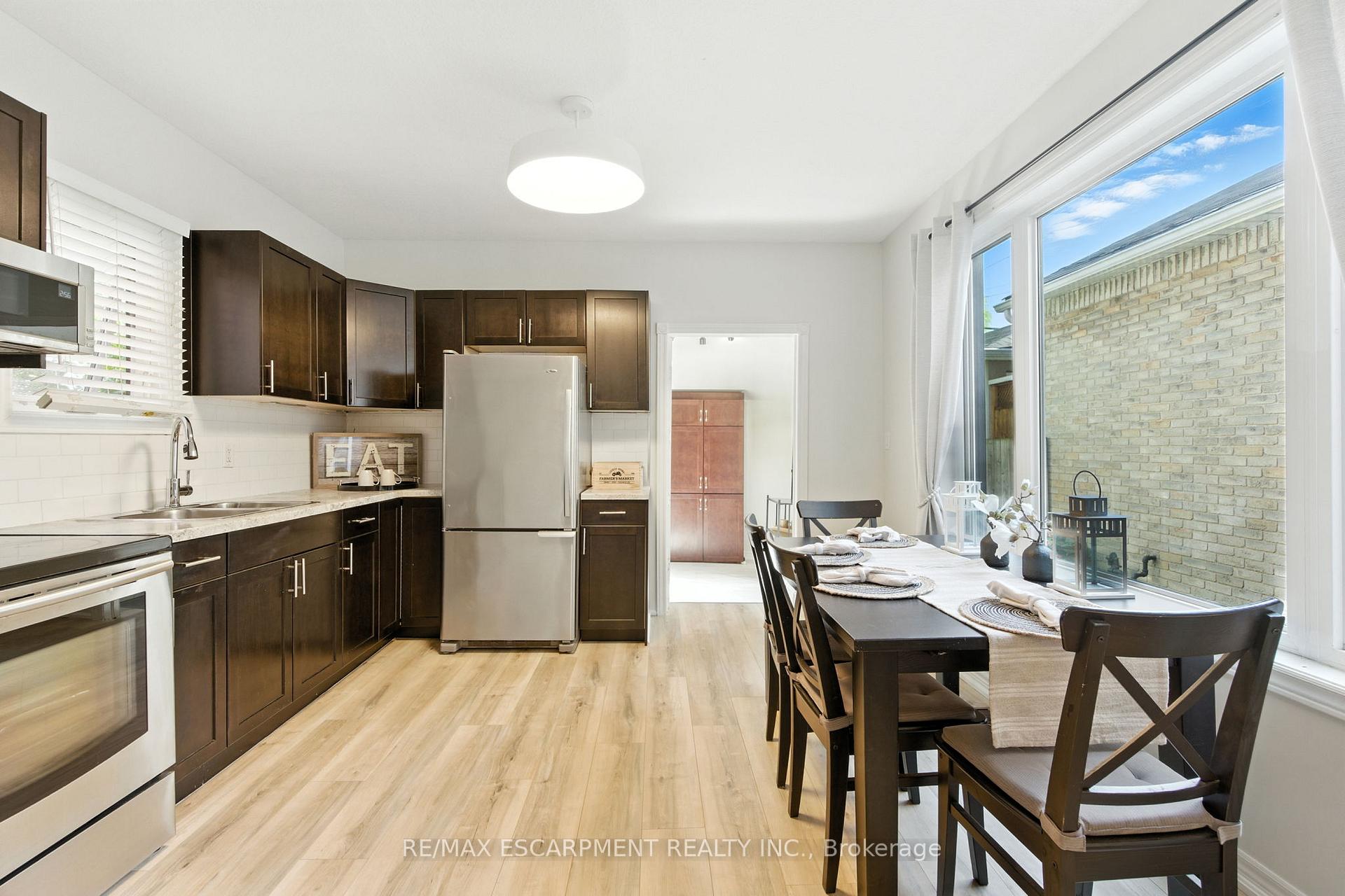 Photo 12 of 78 Oak Avenue, Hamilton, Landsdale — HOMEH