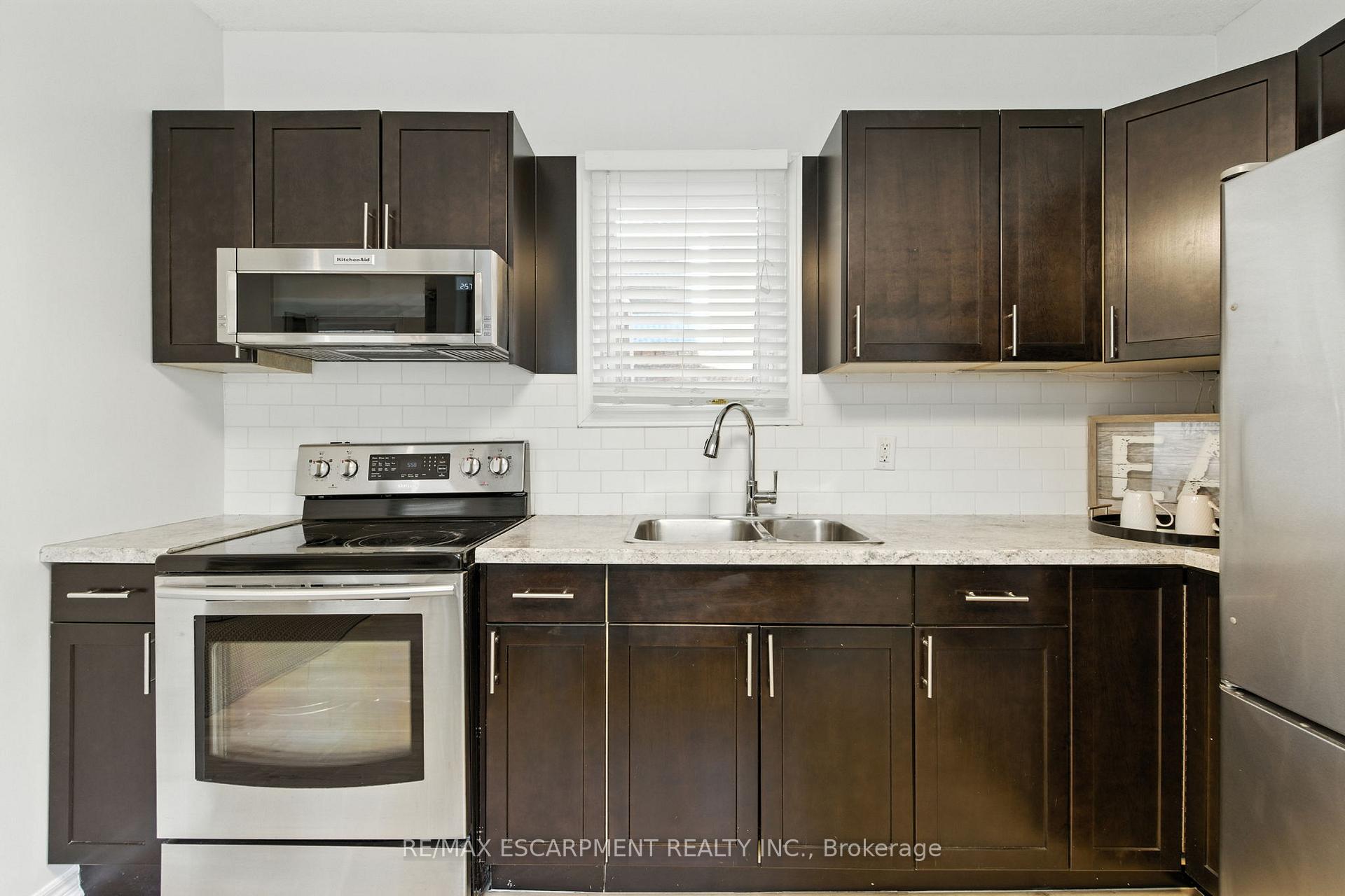 Photo 13 of 78 Oak Avenue, Hamilton, Landsdale — HOMEH