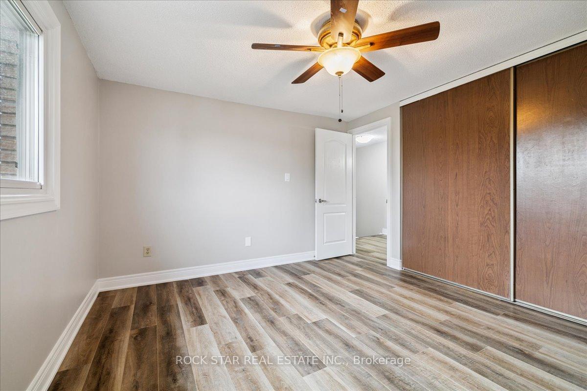 Photo 23 of 61 Adis Avenue, Hamilton, Gurnett — HOMEH
