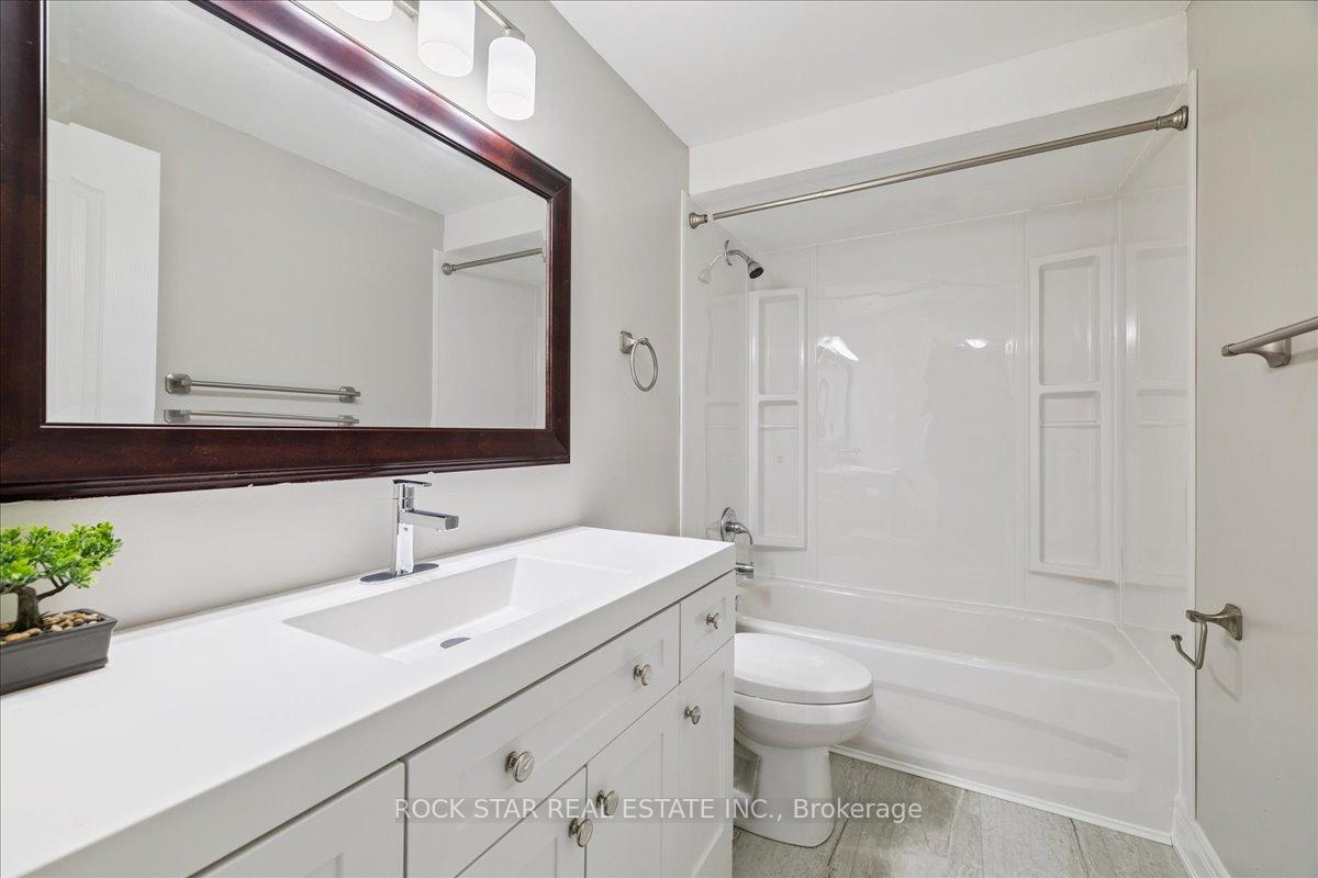 Photo 30 of 61 Adis Avenue, Hamilton, Gurnett — HOMEH