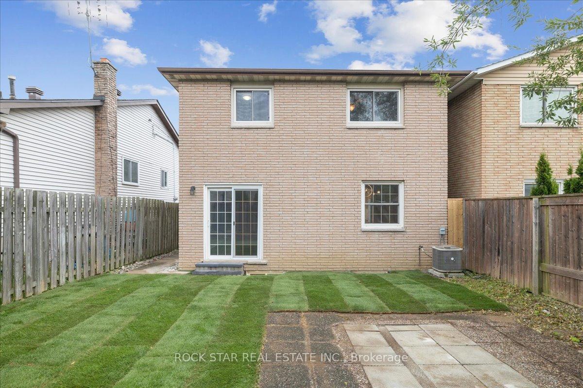 Photo 39 of 61 Adis Avenue, Hamilton, Gurnett — HOMEH