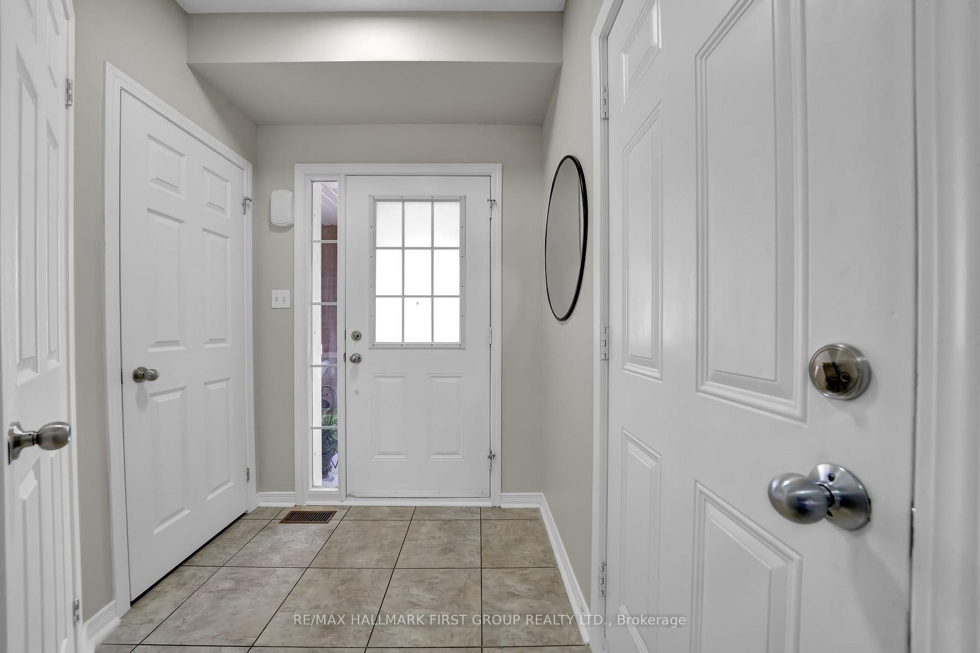 Photo 4 of 37 Westover Drive, Clarington, Bowmanville — HOMEH