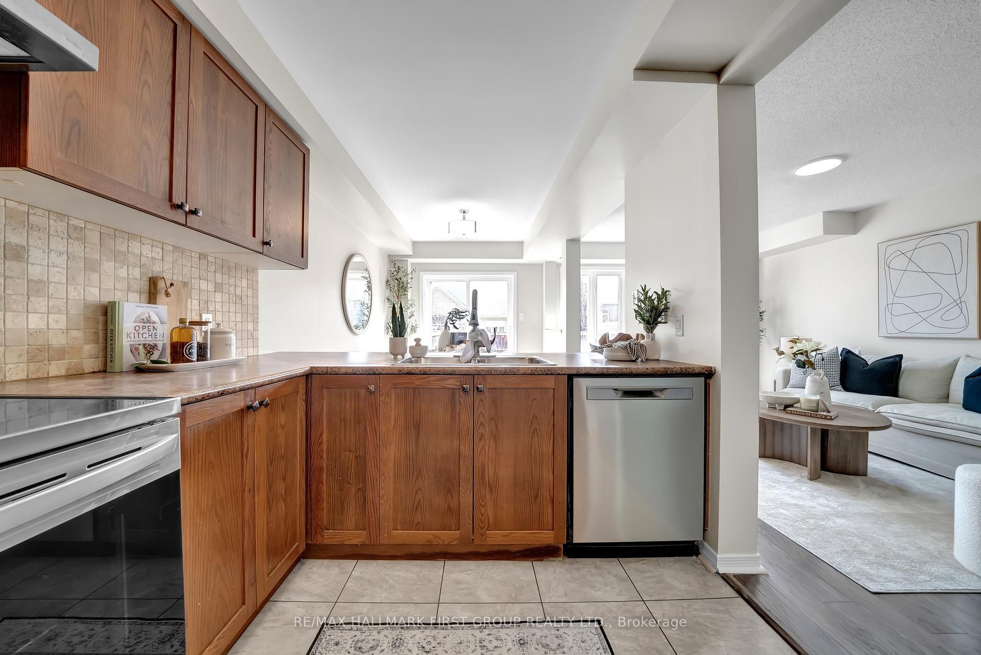 Photo 9 of 37 Westover Drive, Clarington, Bowmanville — HOMEH