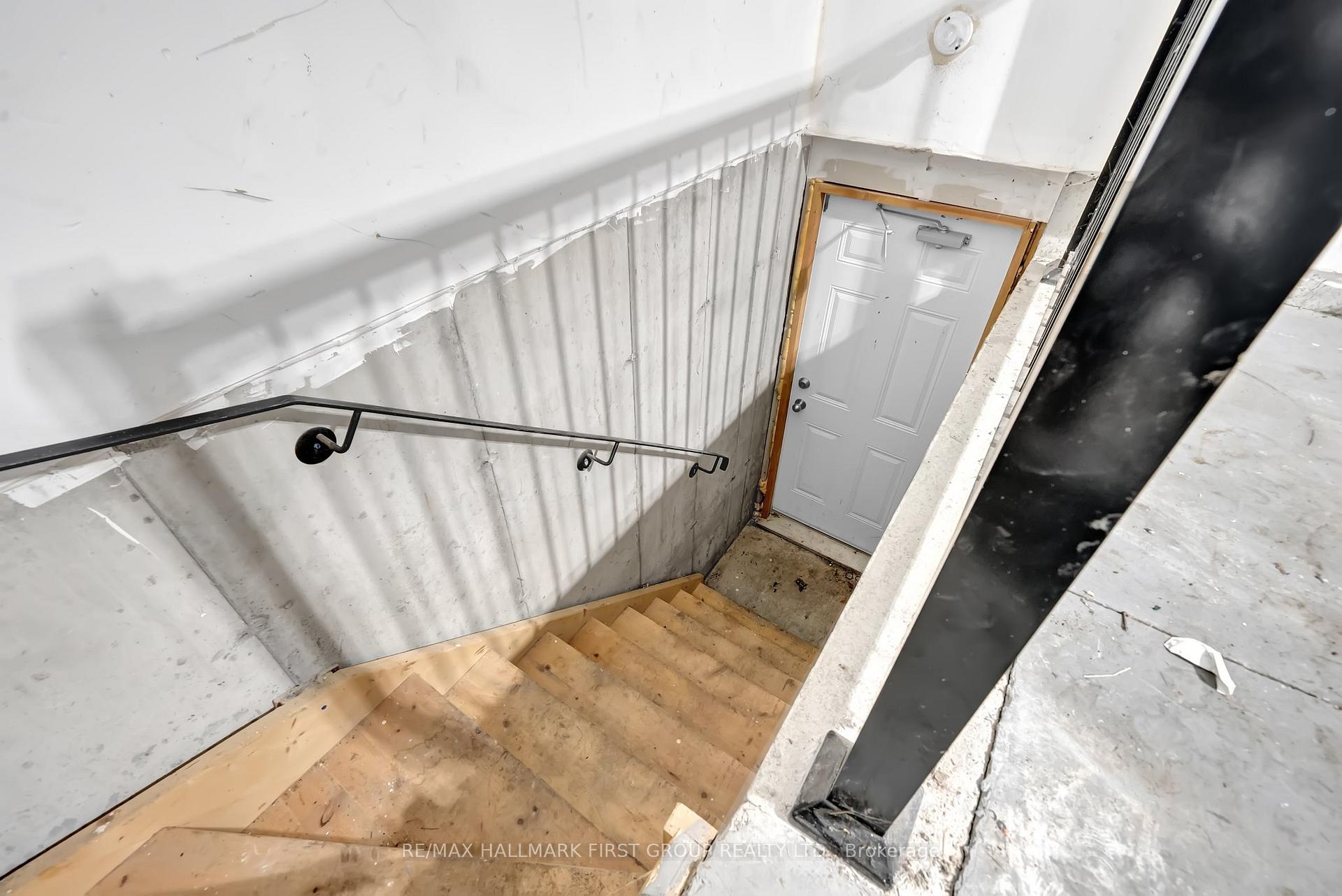 Photo 37 of 37 Westover Drive, Clarington, Bowmanville — HOMEH
