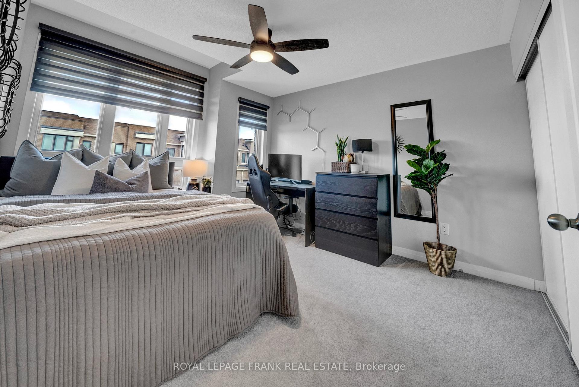 Photo 21 of 48 Caspian Square, Clarington, Bowmanville — HOMEH
