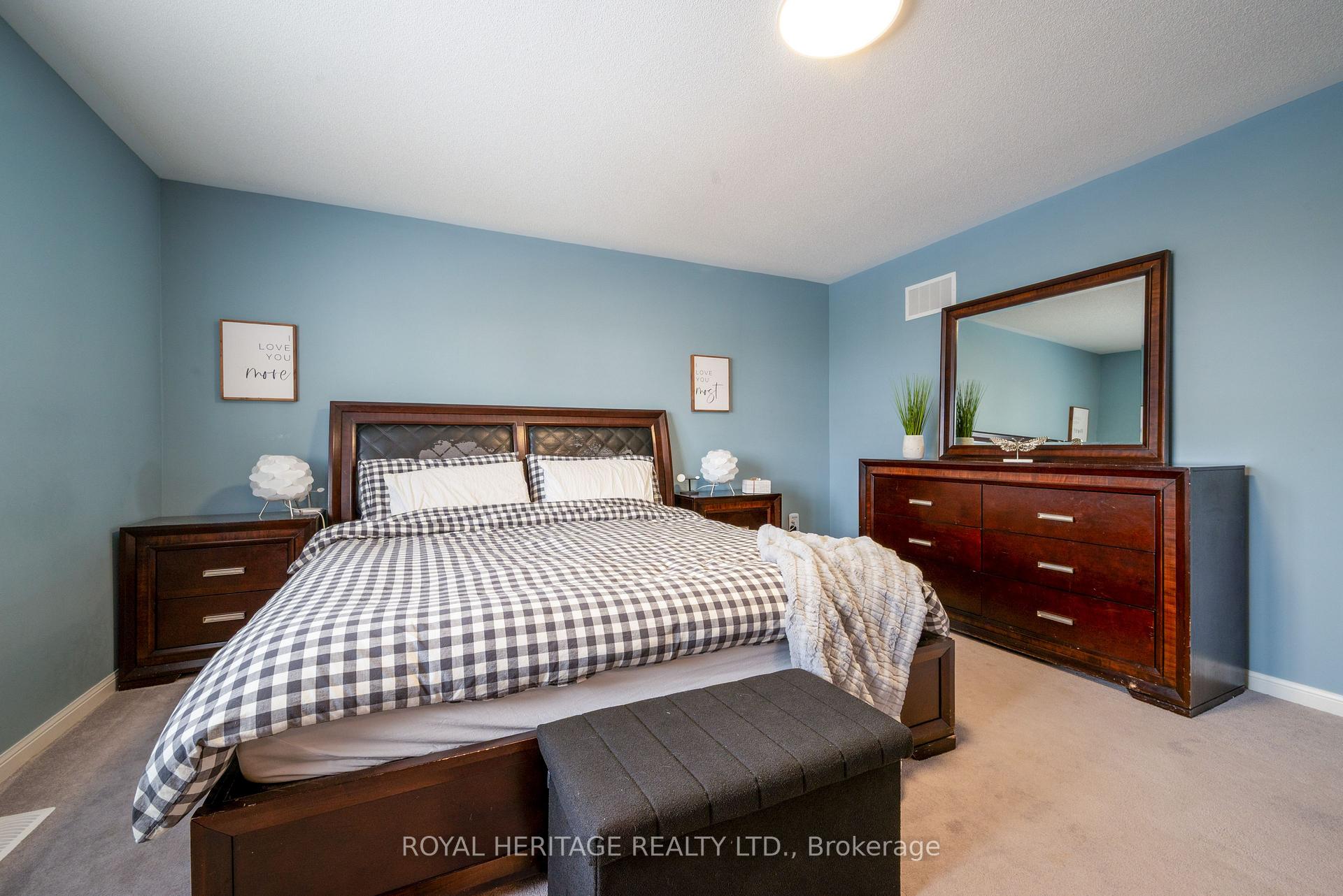 Photo 27 of 51 Henry Smith Avenue, Clarington, Bowmanville — HOMEH