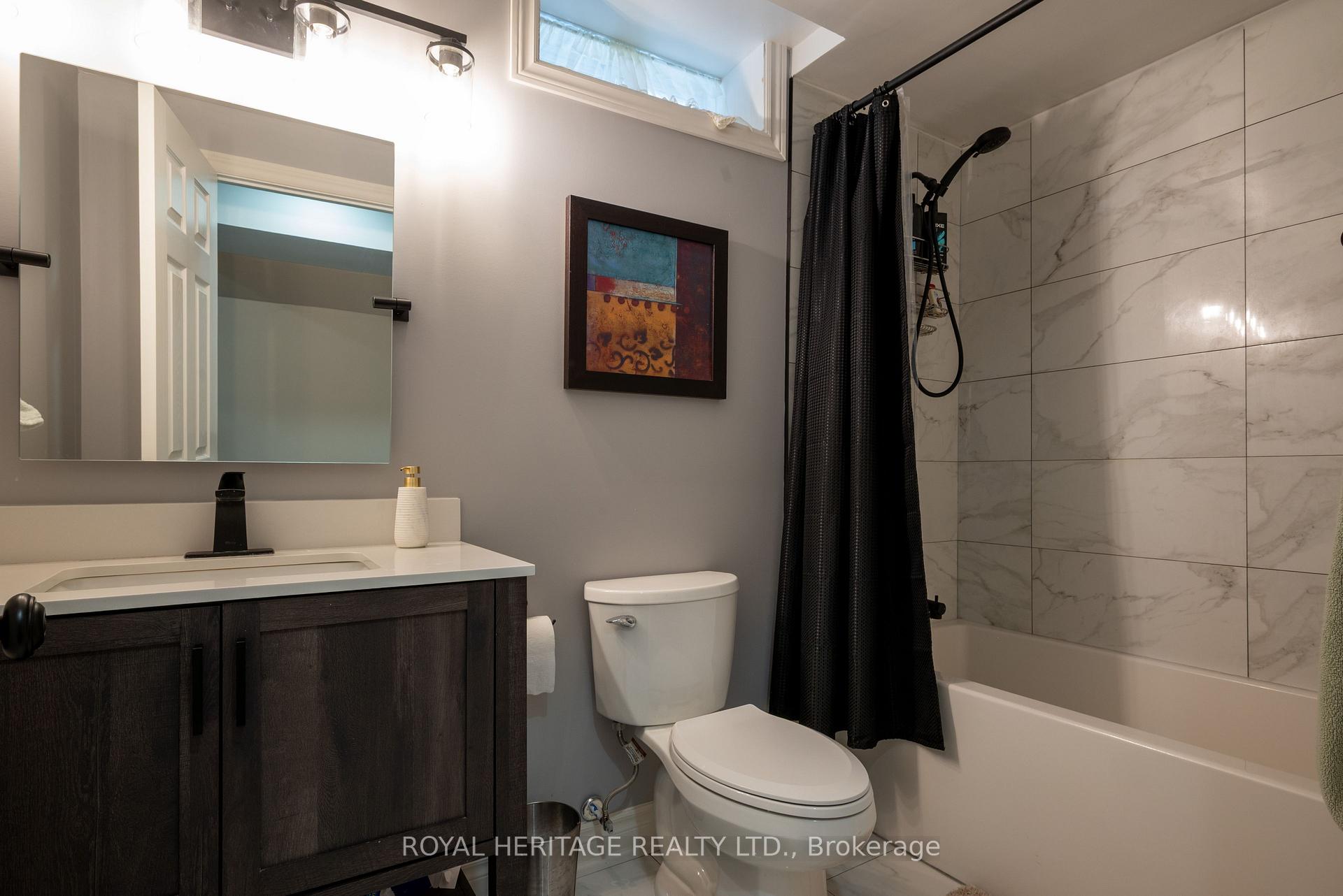 Photo 32 of 51 Henry Smith Avenue, Clarington, Bowmanville — HOMEH