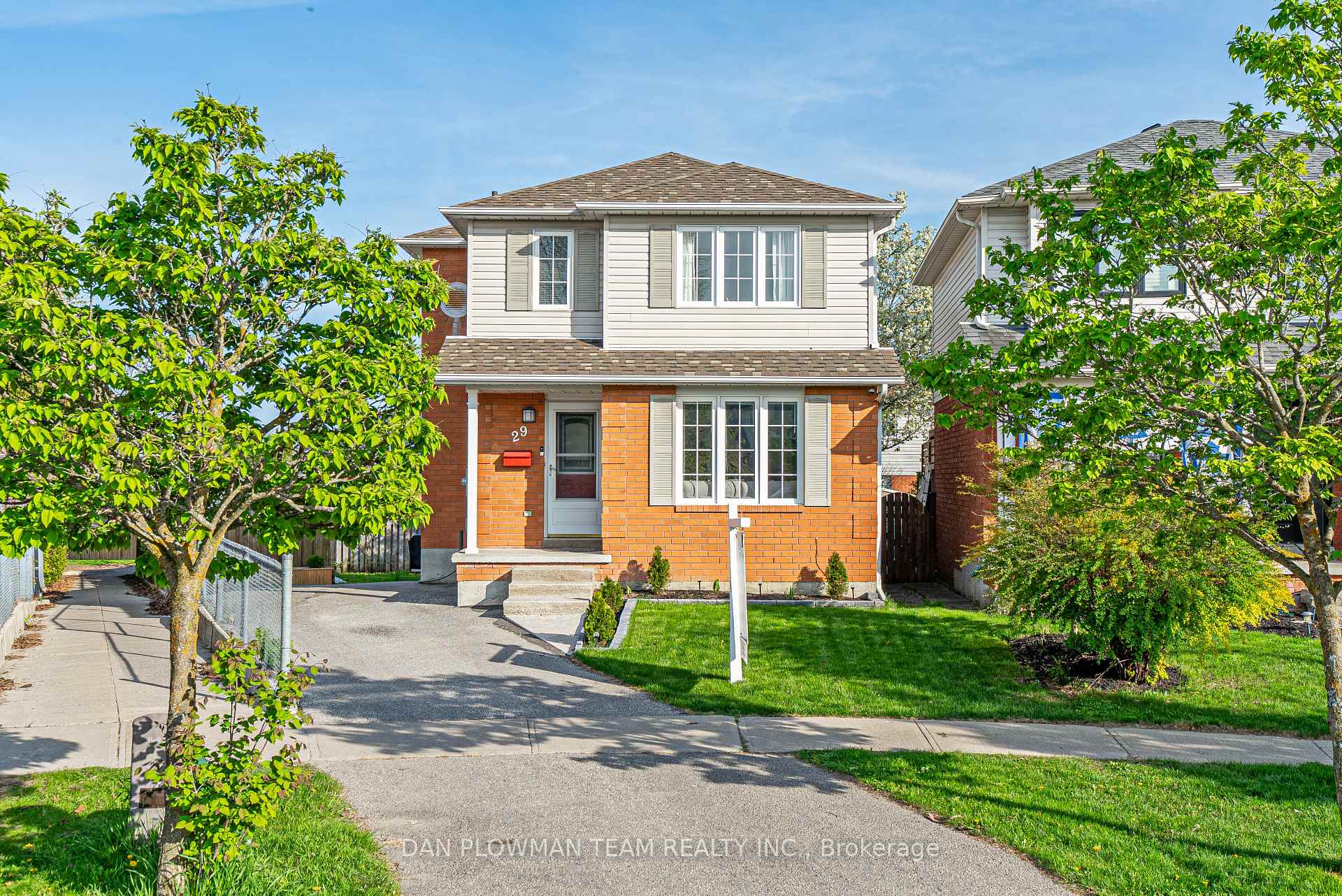 Front of 29 Barron Court