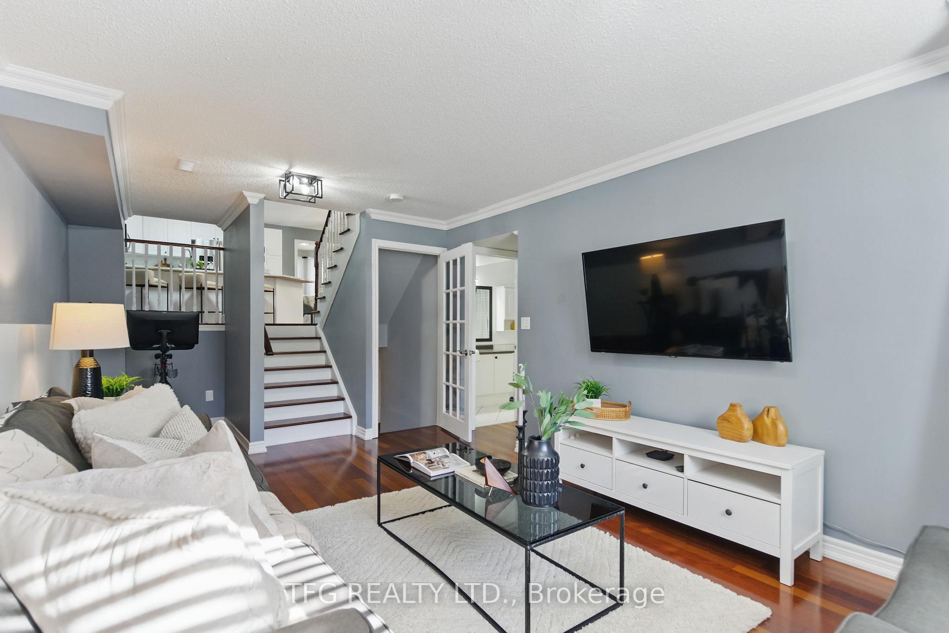 Photo 12 of 52 Barron Court, Clarington, Courtice — HOMEH