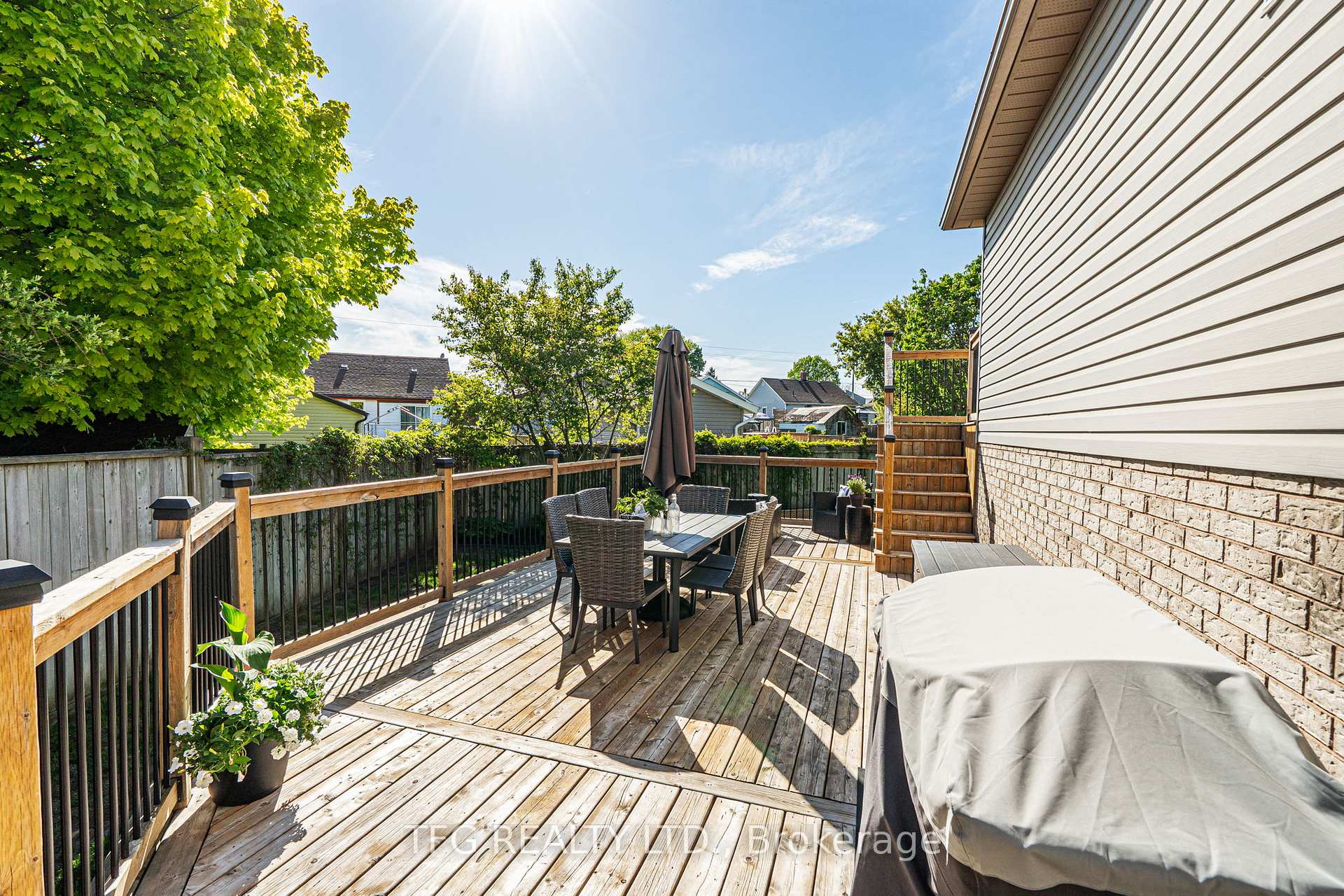 Photo 28 of 52 Barron Court, Clarington, Courtice — HOMEH