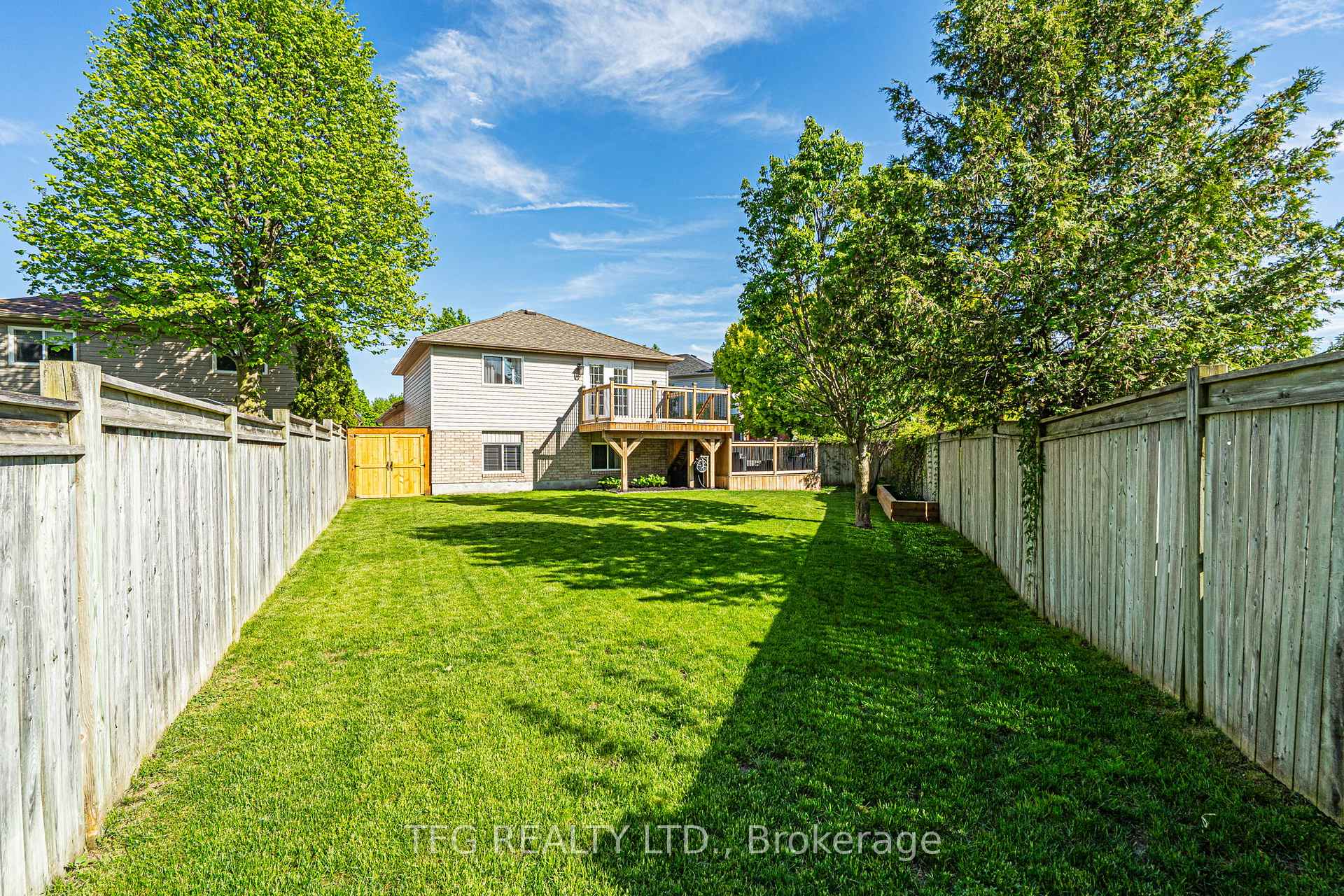 Photo 34 of 52 Barron Court, Clarington, Courtice — HOMEH